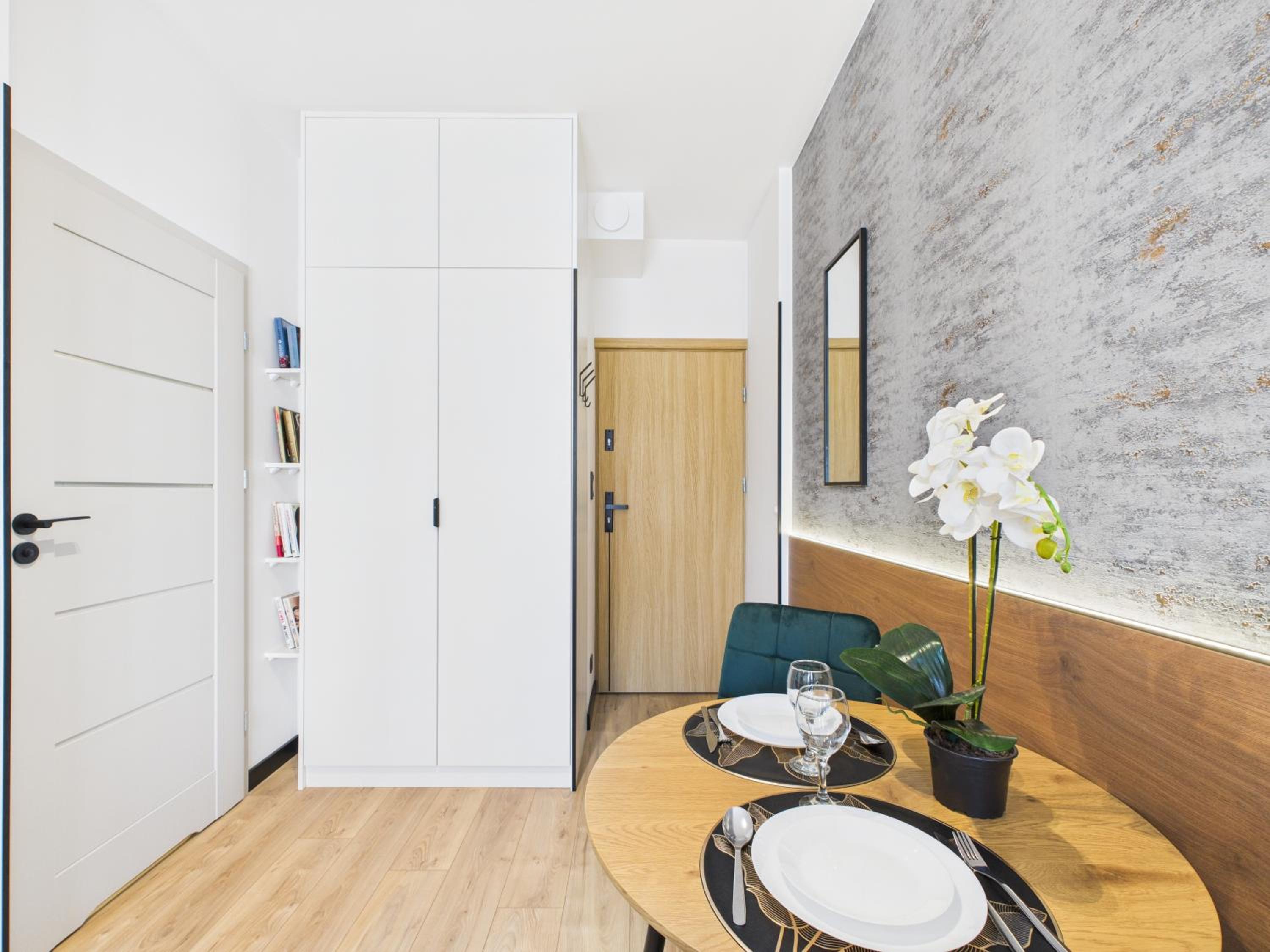 Marywilska 66A Comfort Studio by SuperApart with Parking