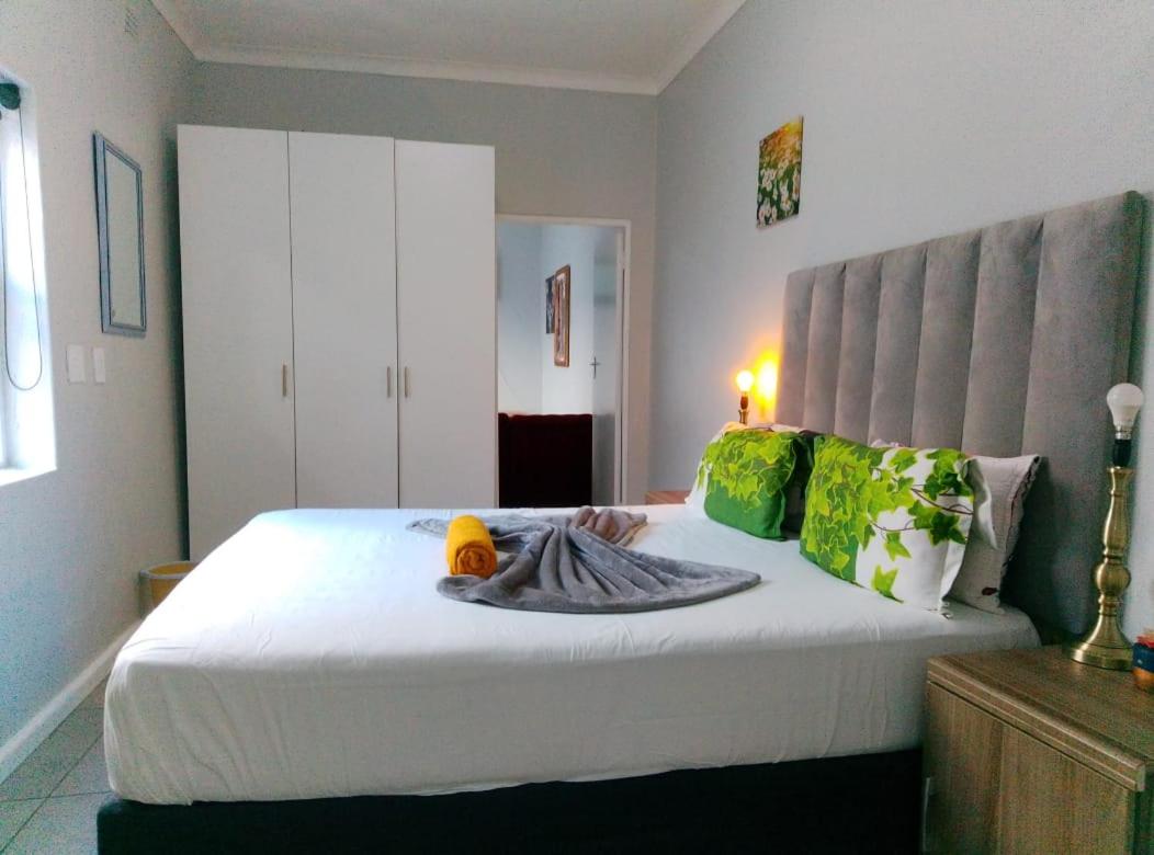 Neo & Ruks excellent Rooms