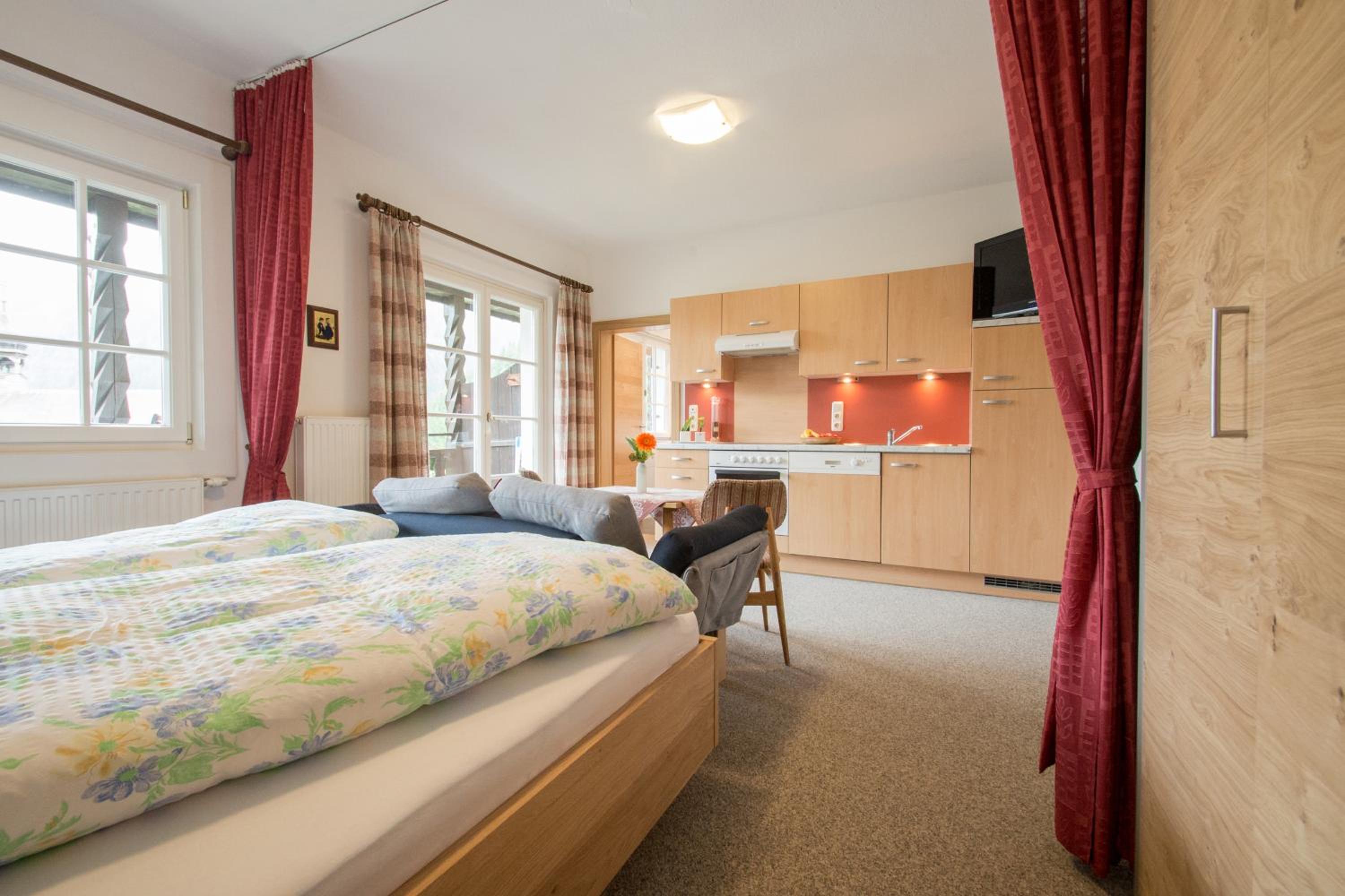 Ferienwohnung Pension Tirol