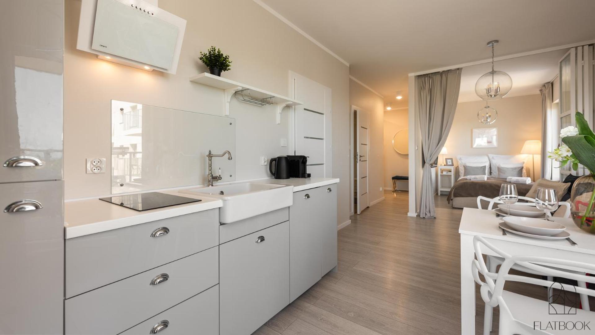 Flatbook Seaside Baltica Tower - Apartment with Sea View, Gym & Parking