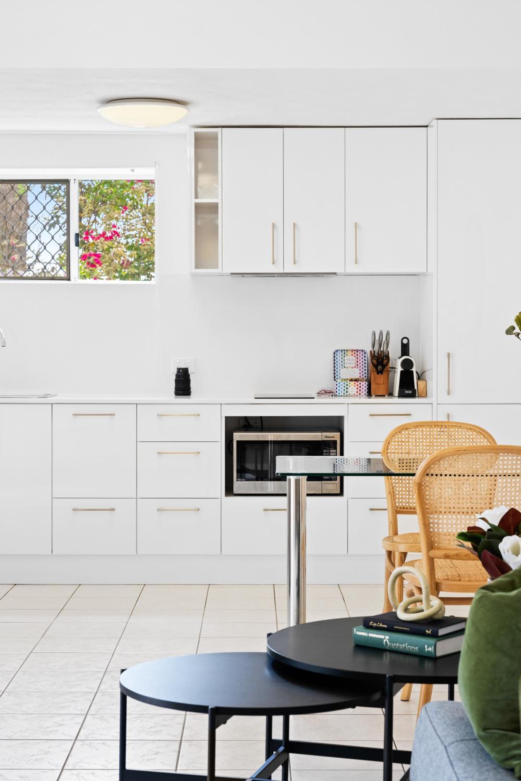 Chic 1-Bed Escape with Parking Bridgeman Downs
