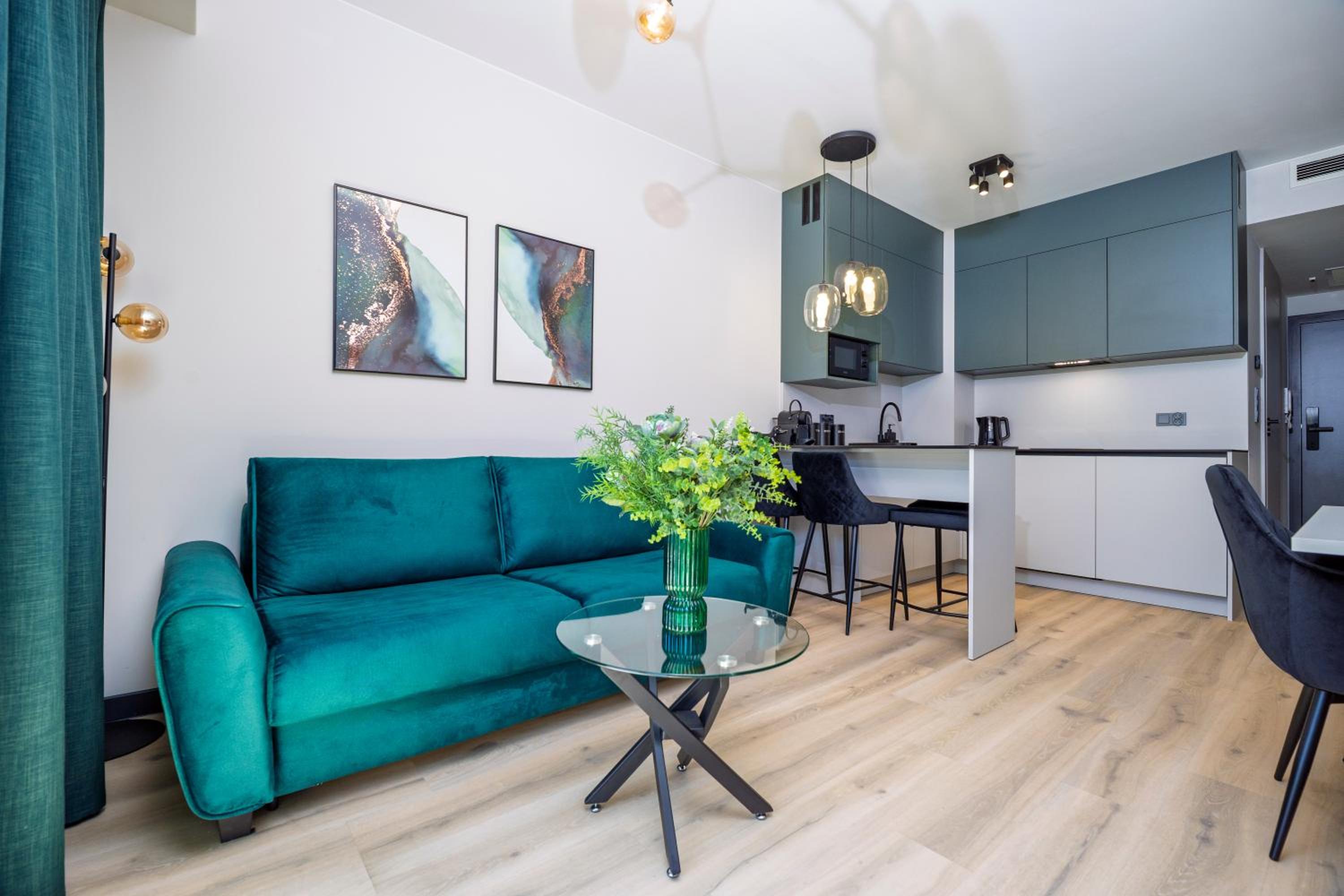K52 Apartments