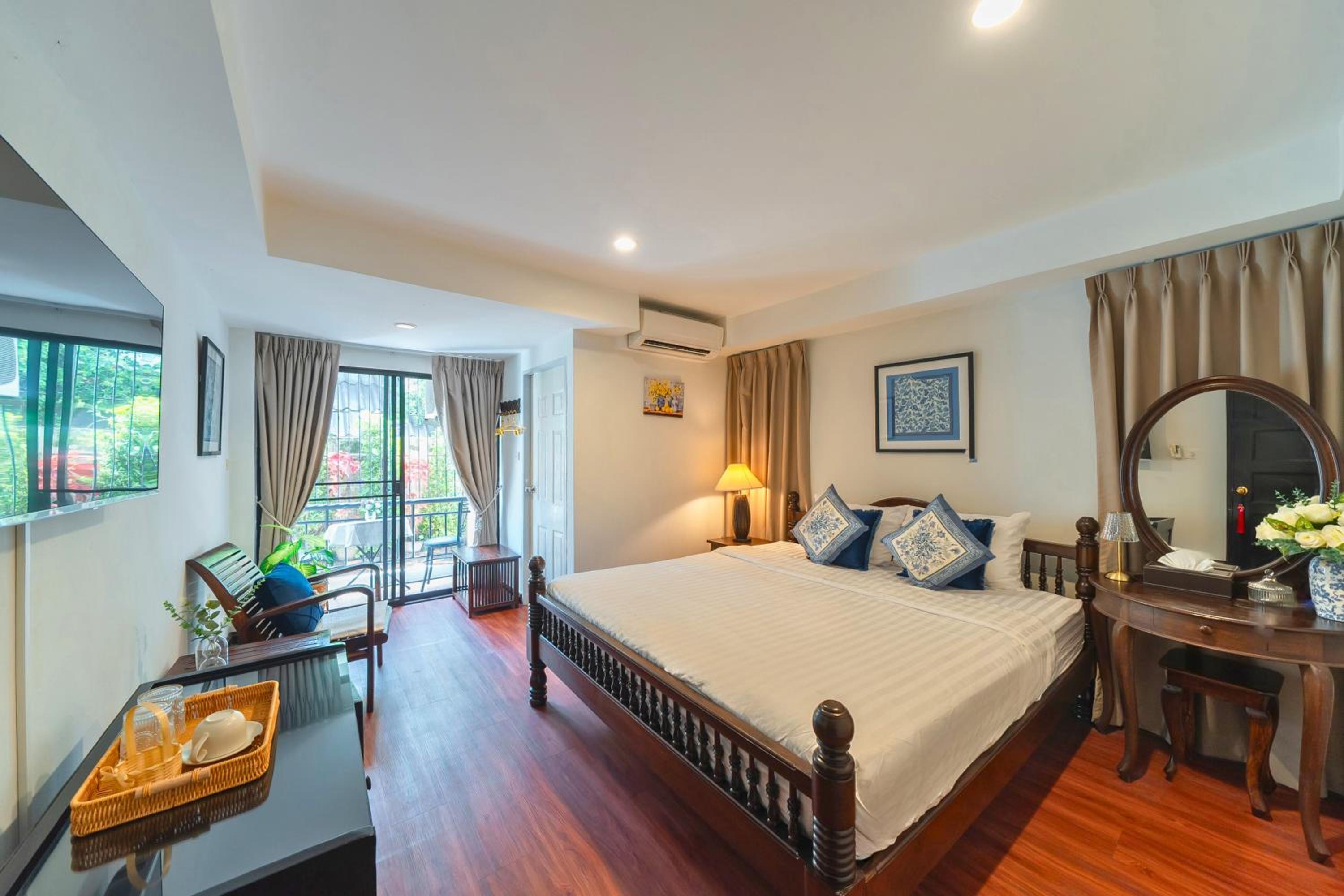 Rachamankha Flora House