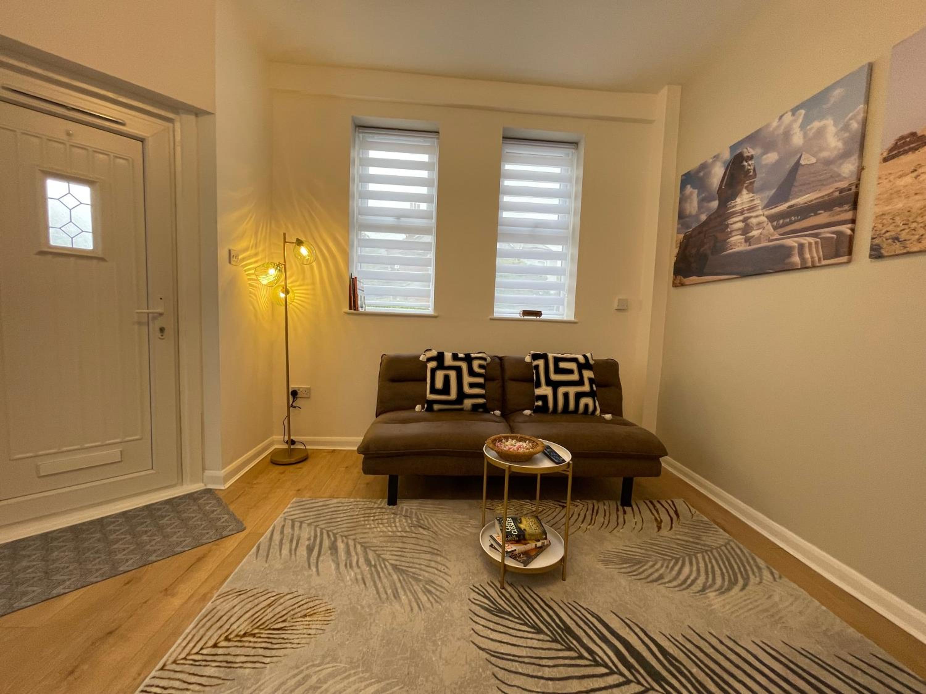 Cosy Modern Apartment by Bournemouth Station