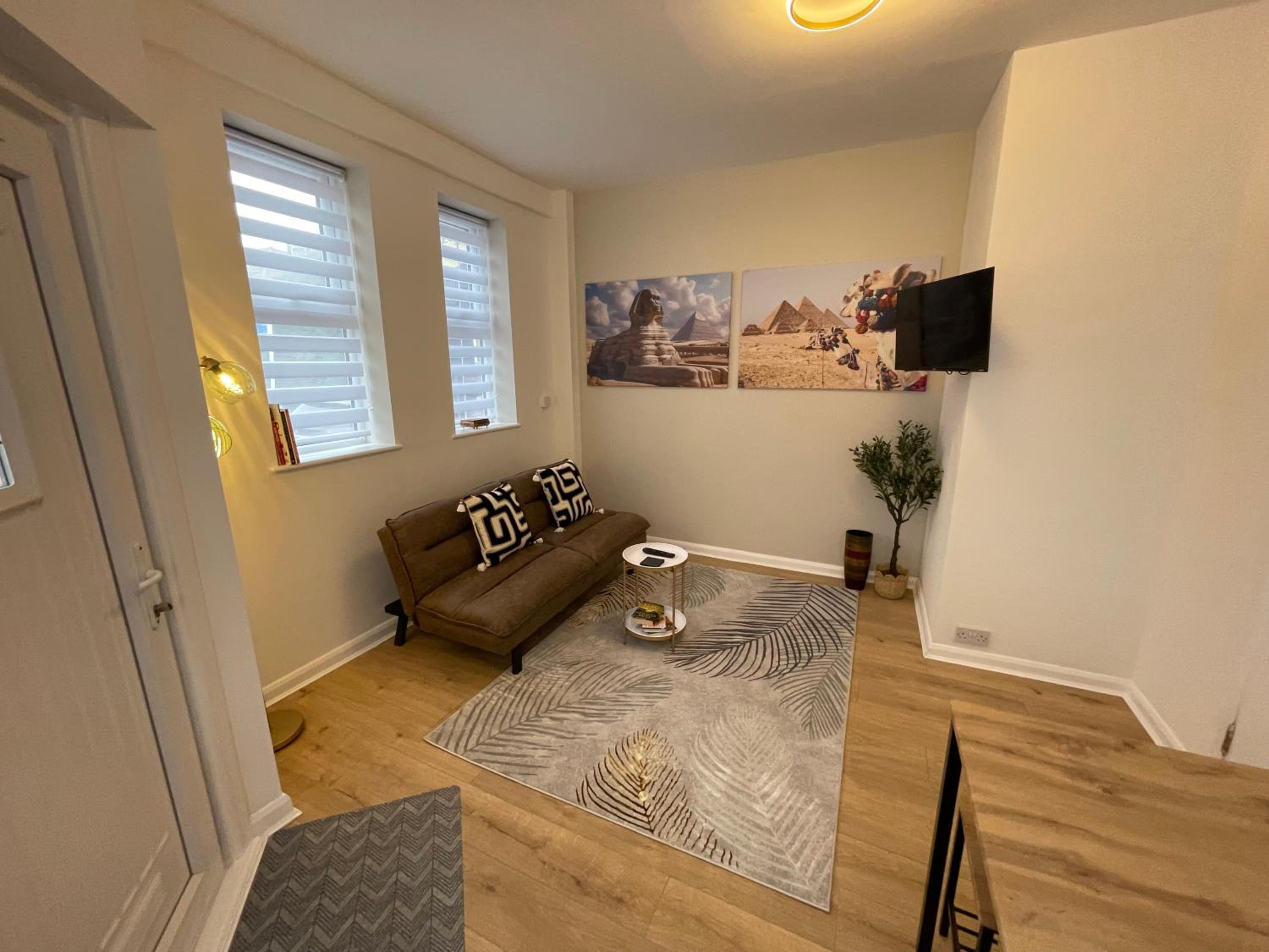 Cosy Modern Apartment by Bournemouth Station