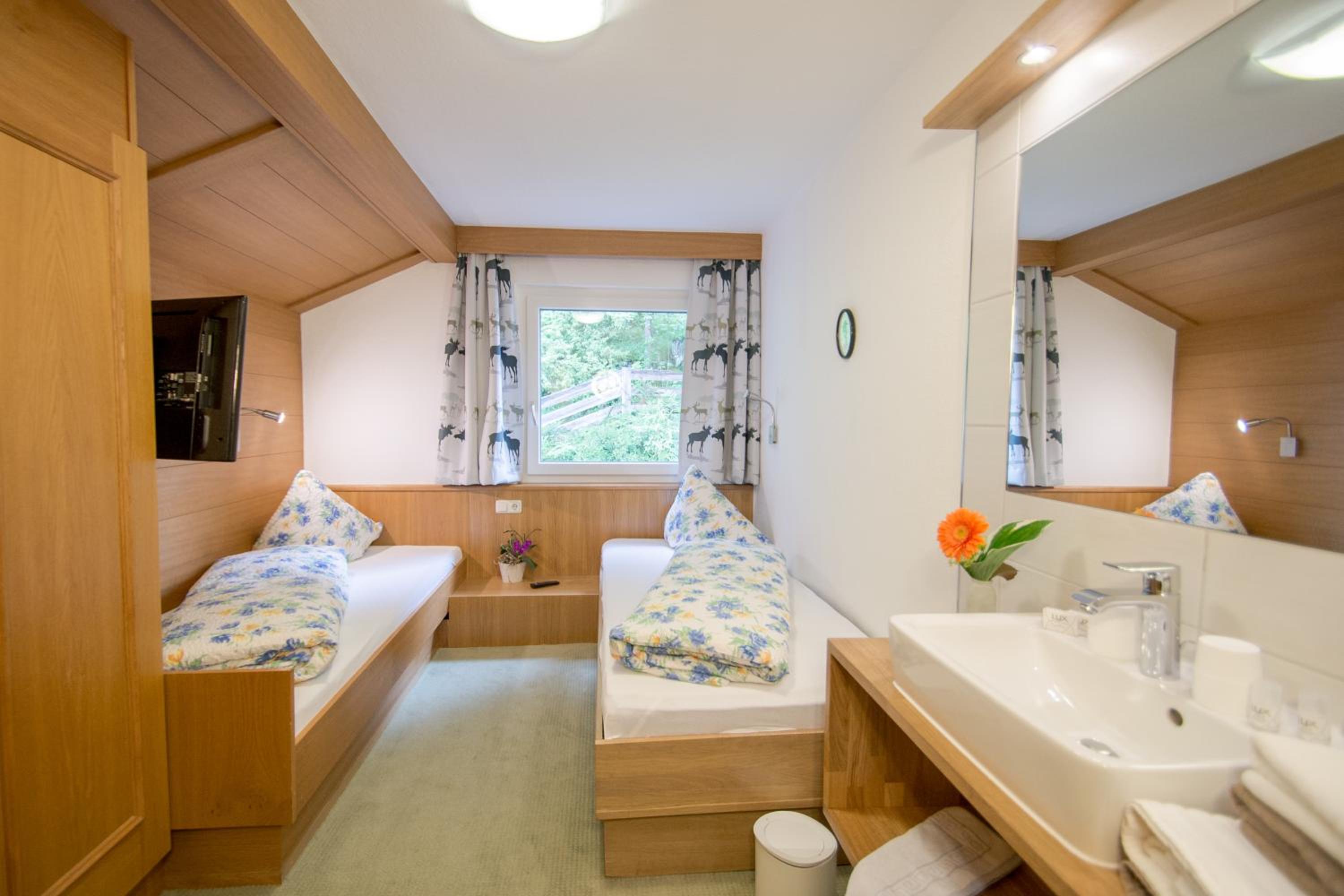 Ferienwohnung Pension Tirol