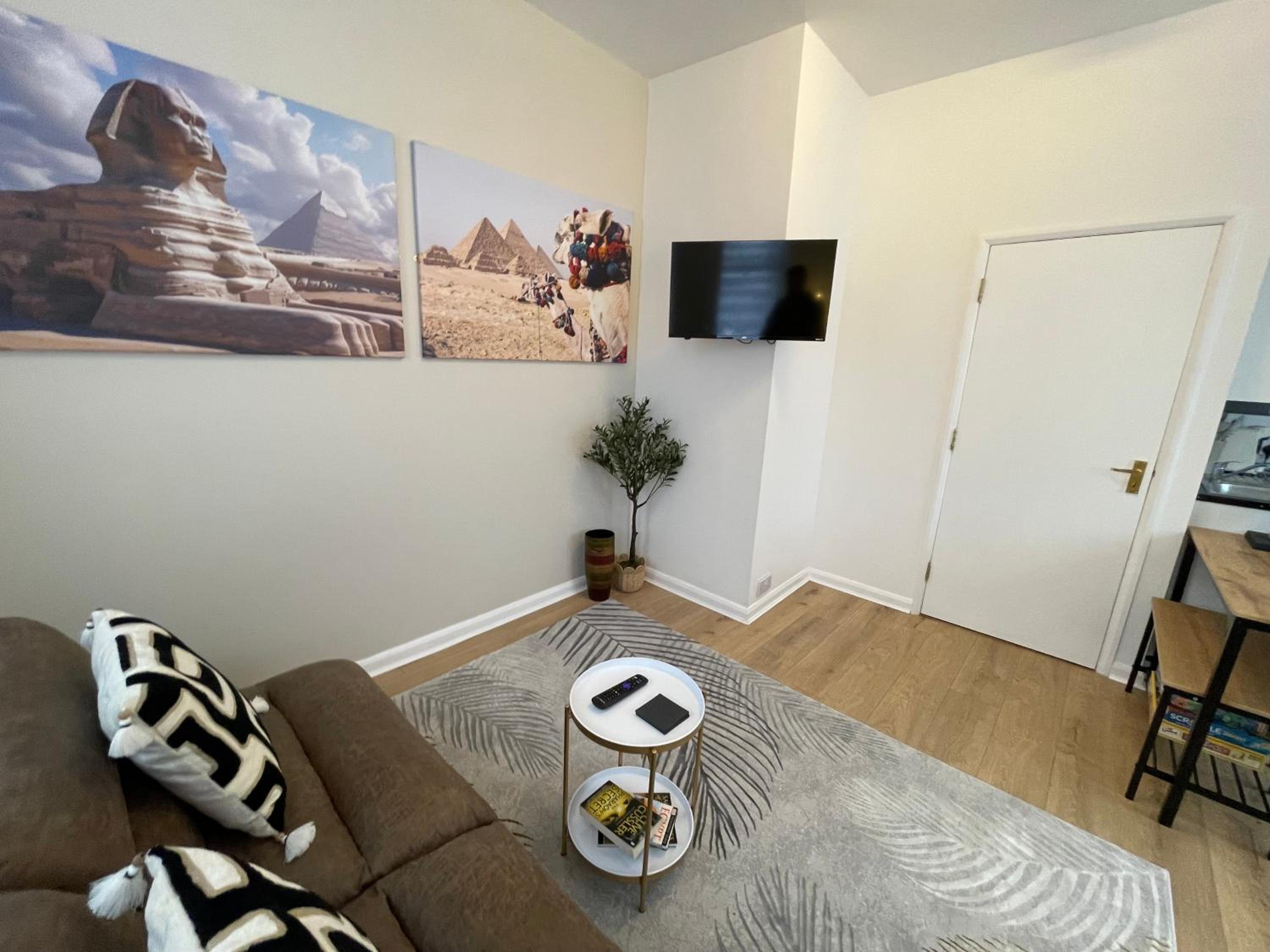 Cosy Modern Apartment by Bournemouth Station