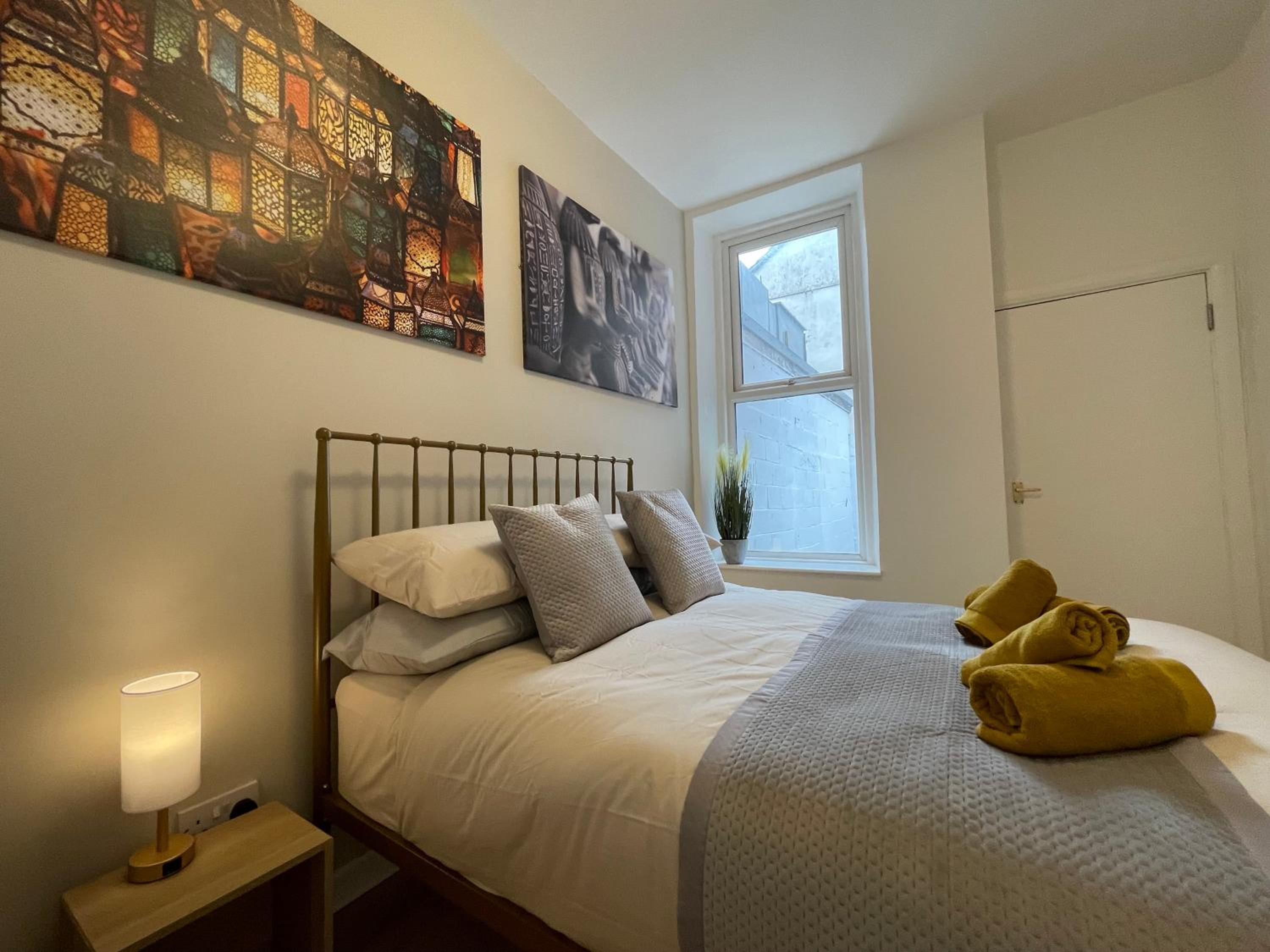 Cosy Modern Apartment by Bournemouth Station