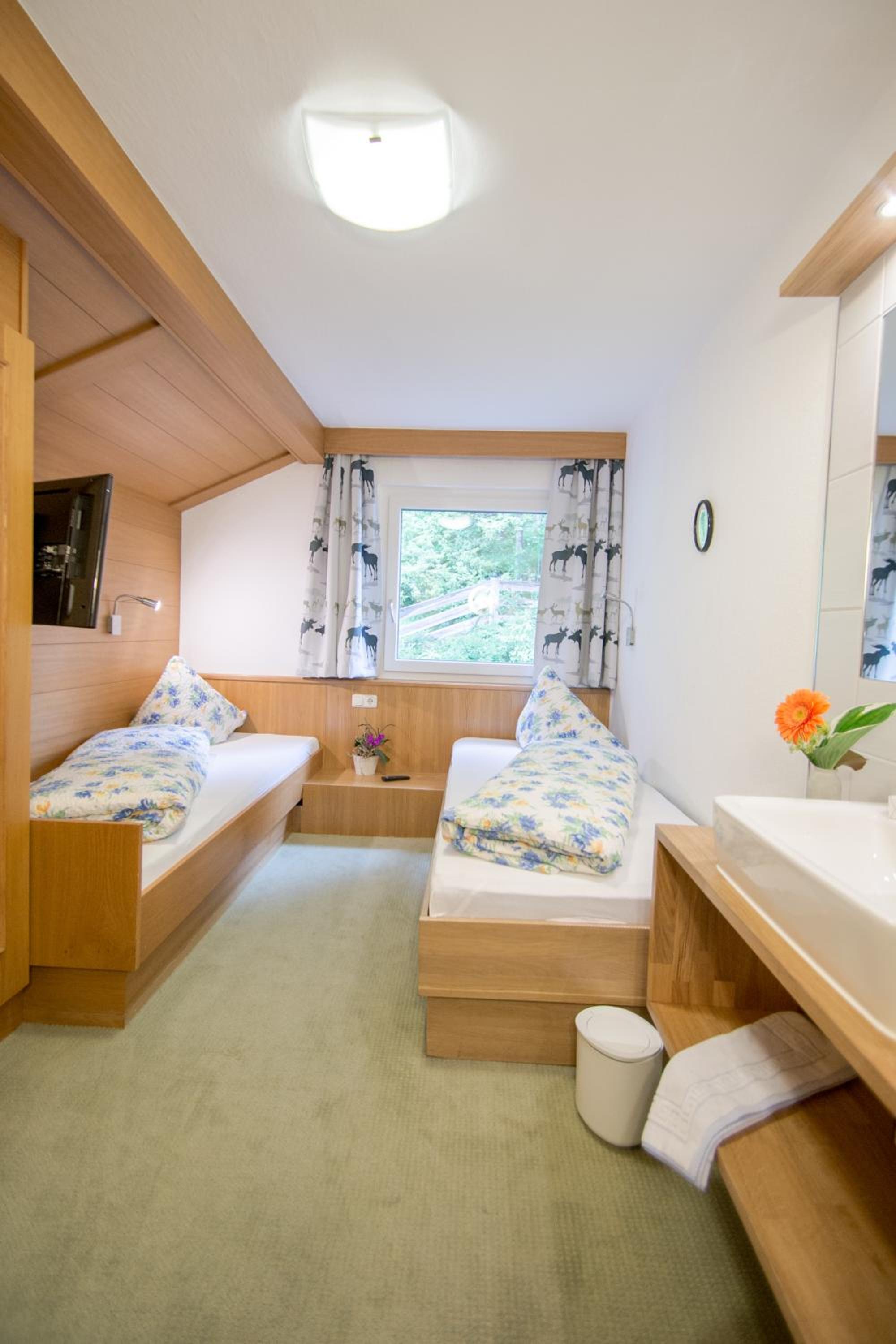 Ferienwohnung Pension Tirol