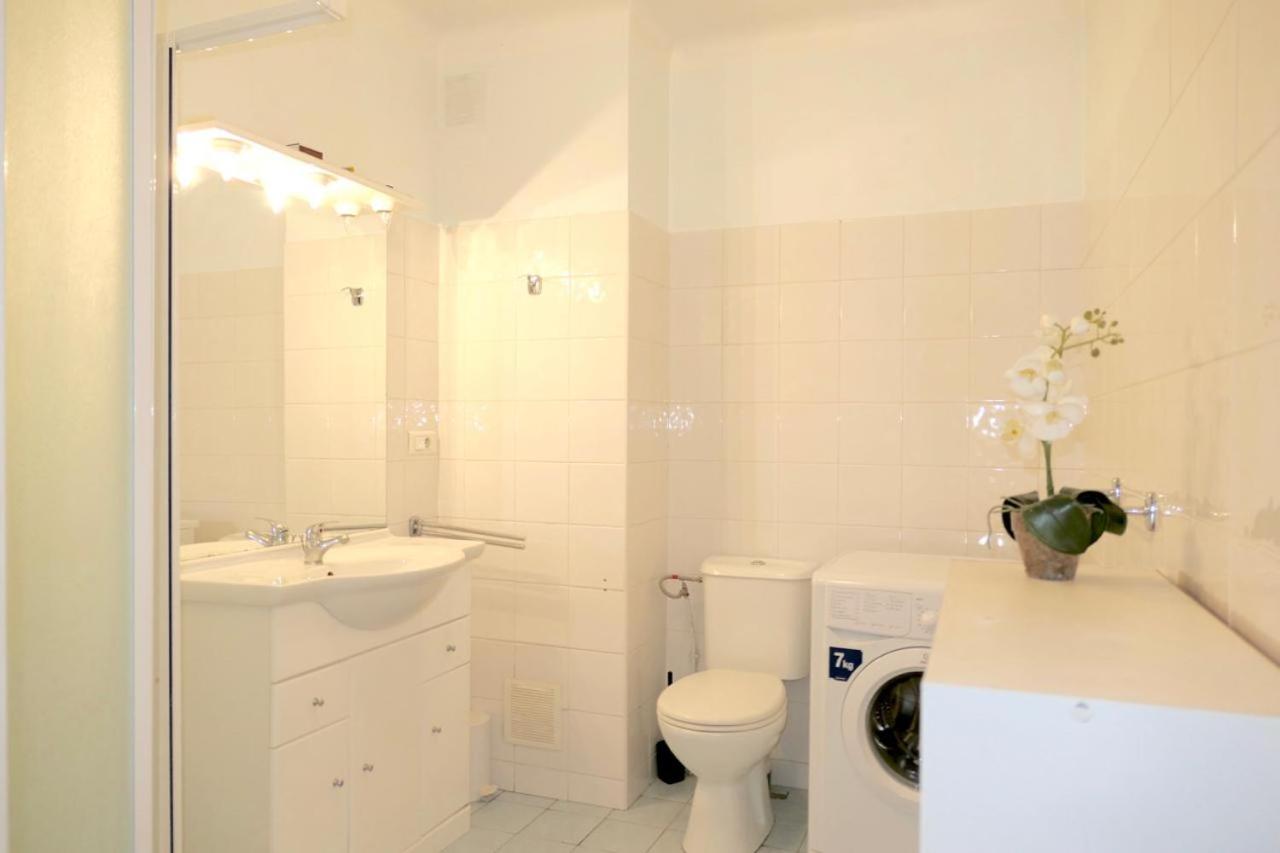 Spacious Studio Apartment Near The Beach - 2313