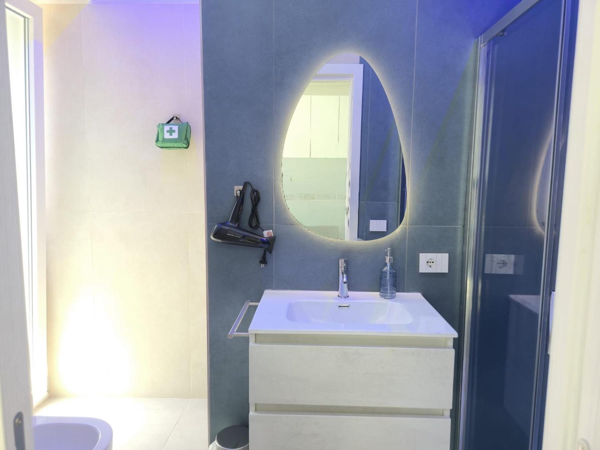 Casa Ginevra Lusso fronte mare con posto auto