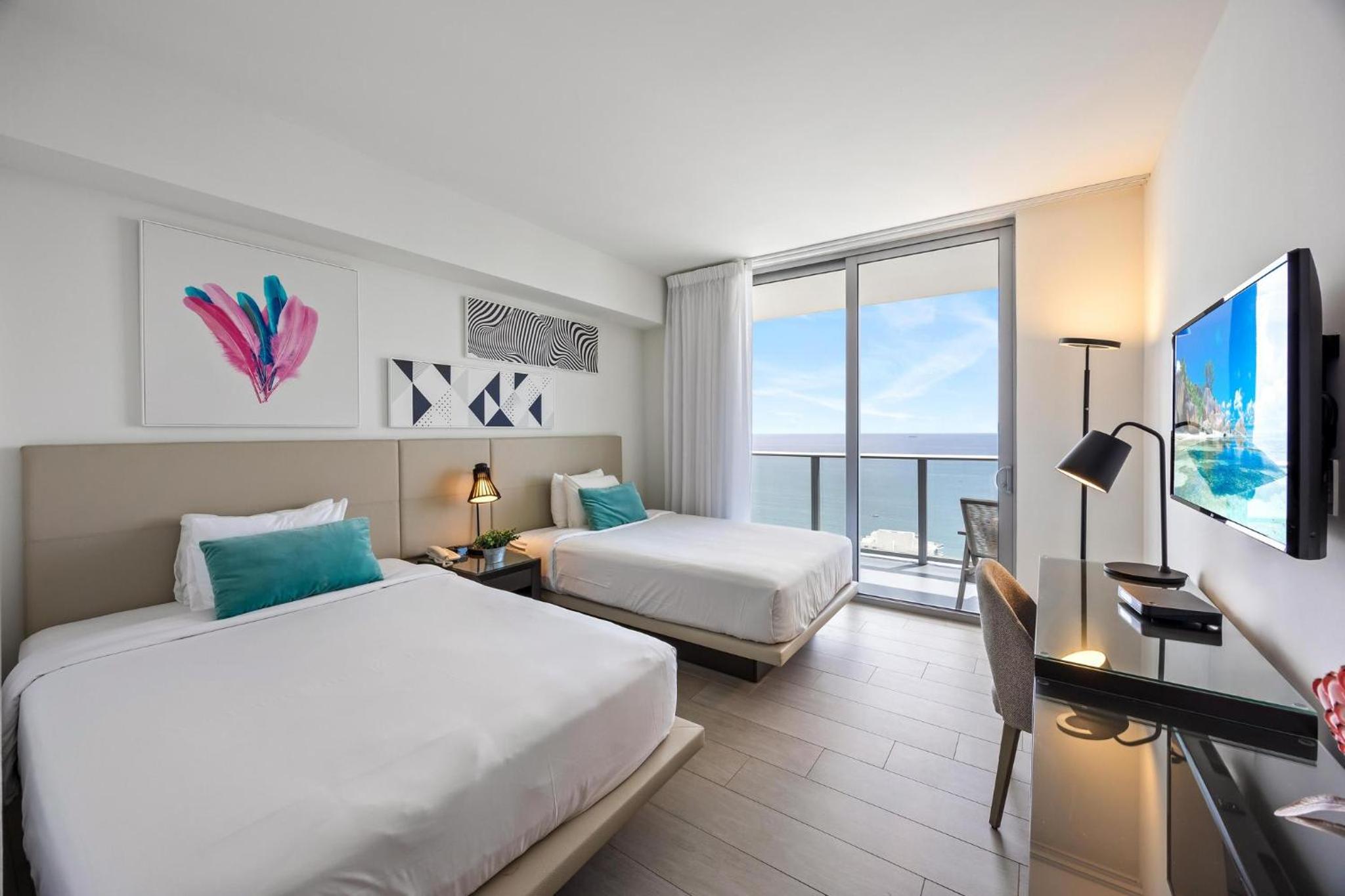 5-BR Retreat Resort & Valet Included 14 Guests