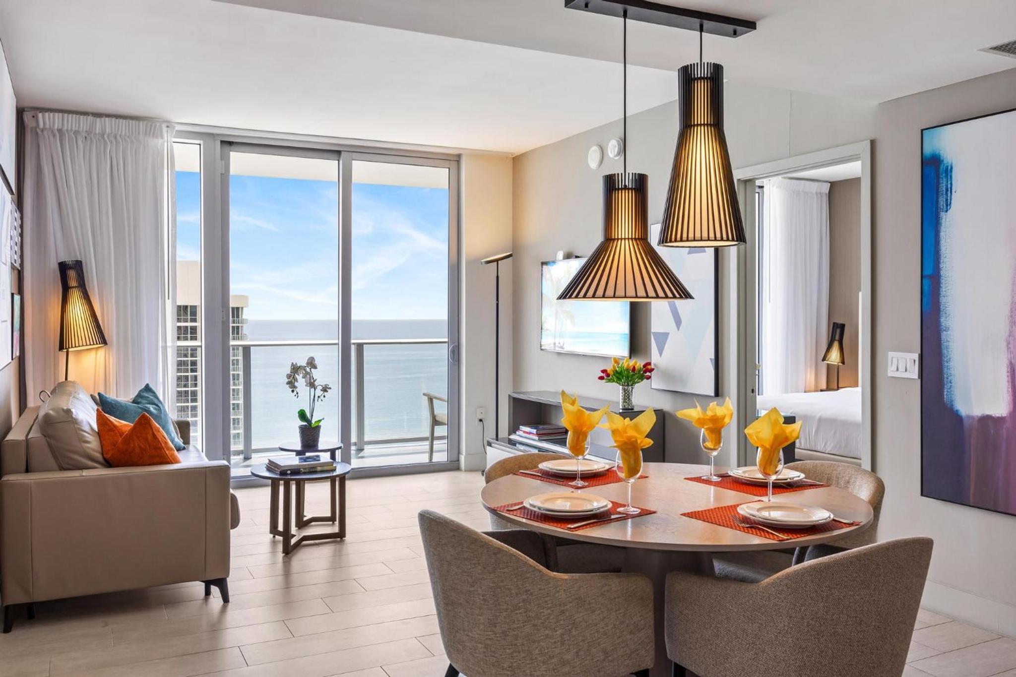 5-BR Retreat Resort & Valet Included 14 Guests