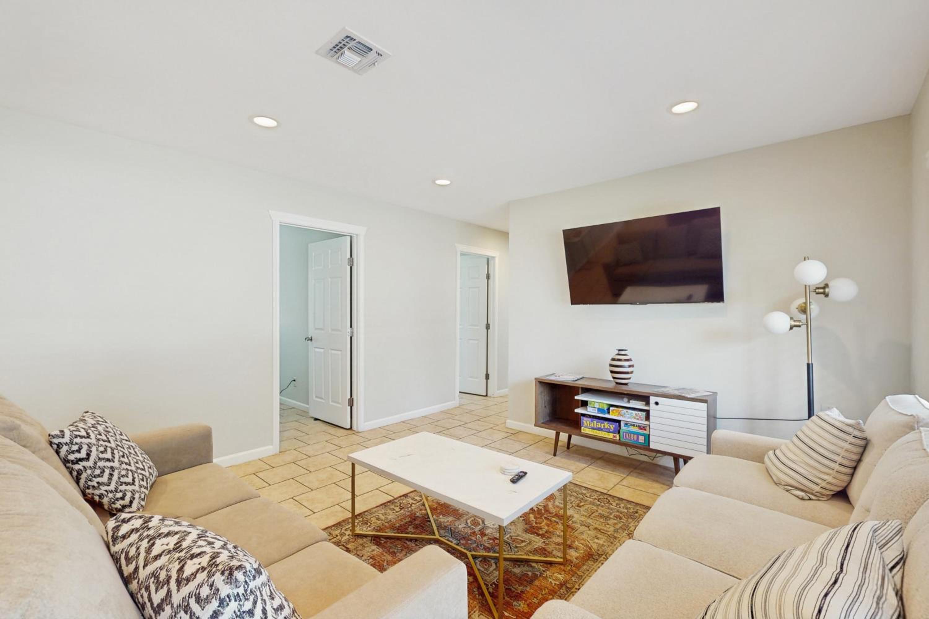 Wine Country Retreat with Yard 1 Mi to Main Street