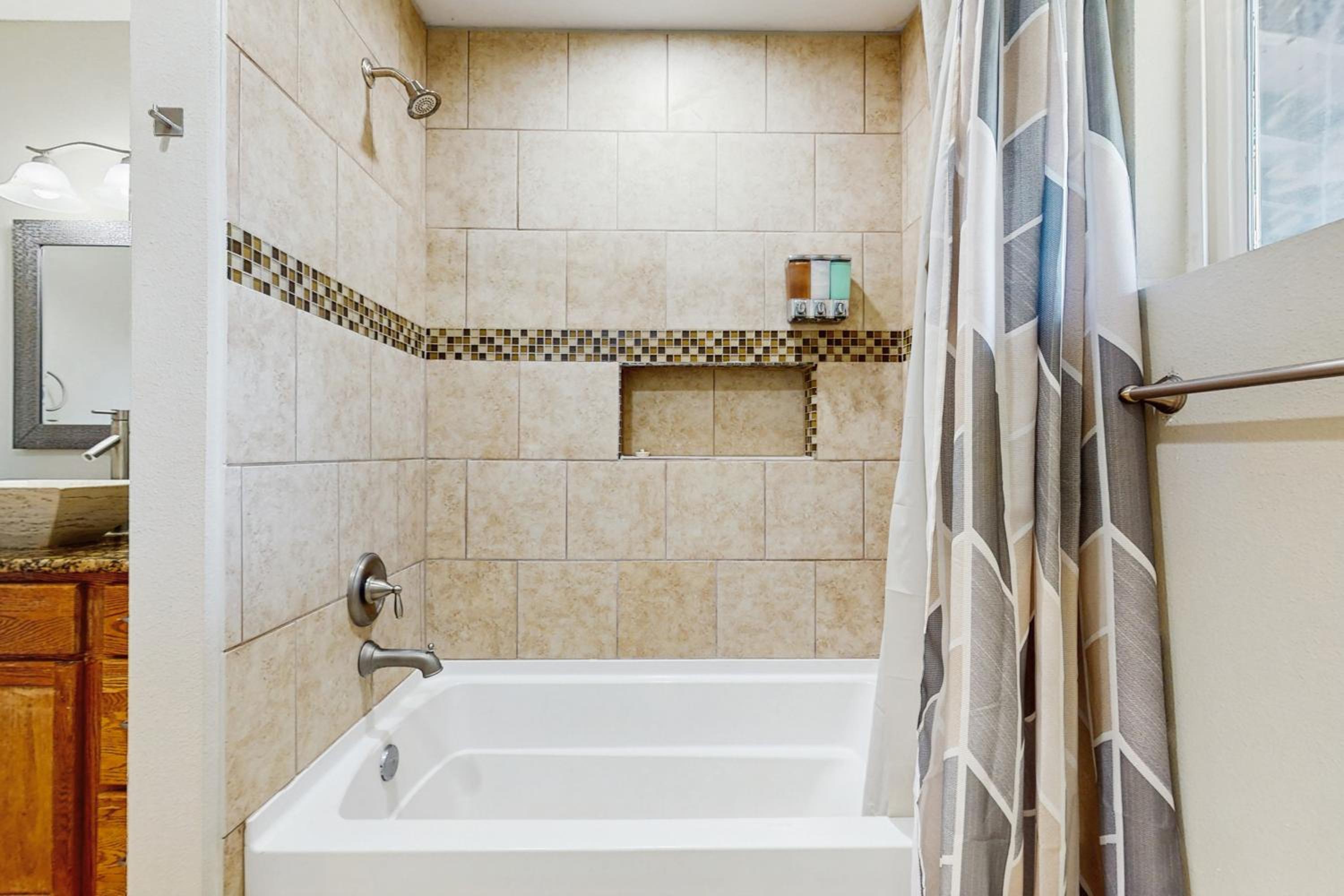 Wine Country Retreat with Yard 1 Mi to Main Street