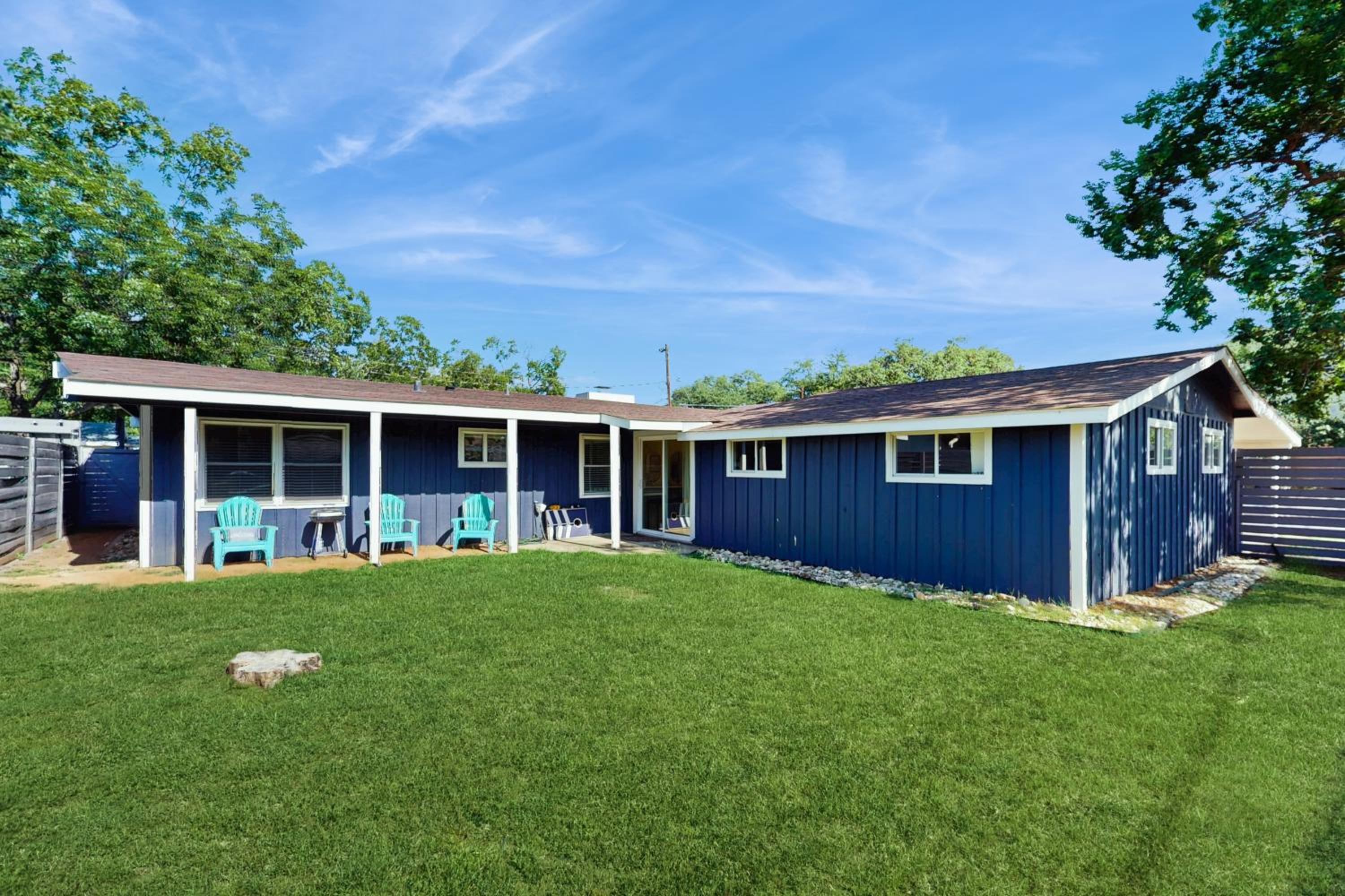 Wine Country Retreat with Yard 1 Mi to Main Street
