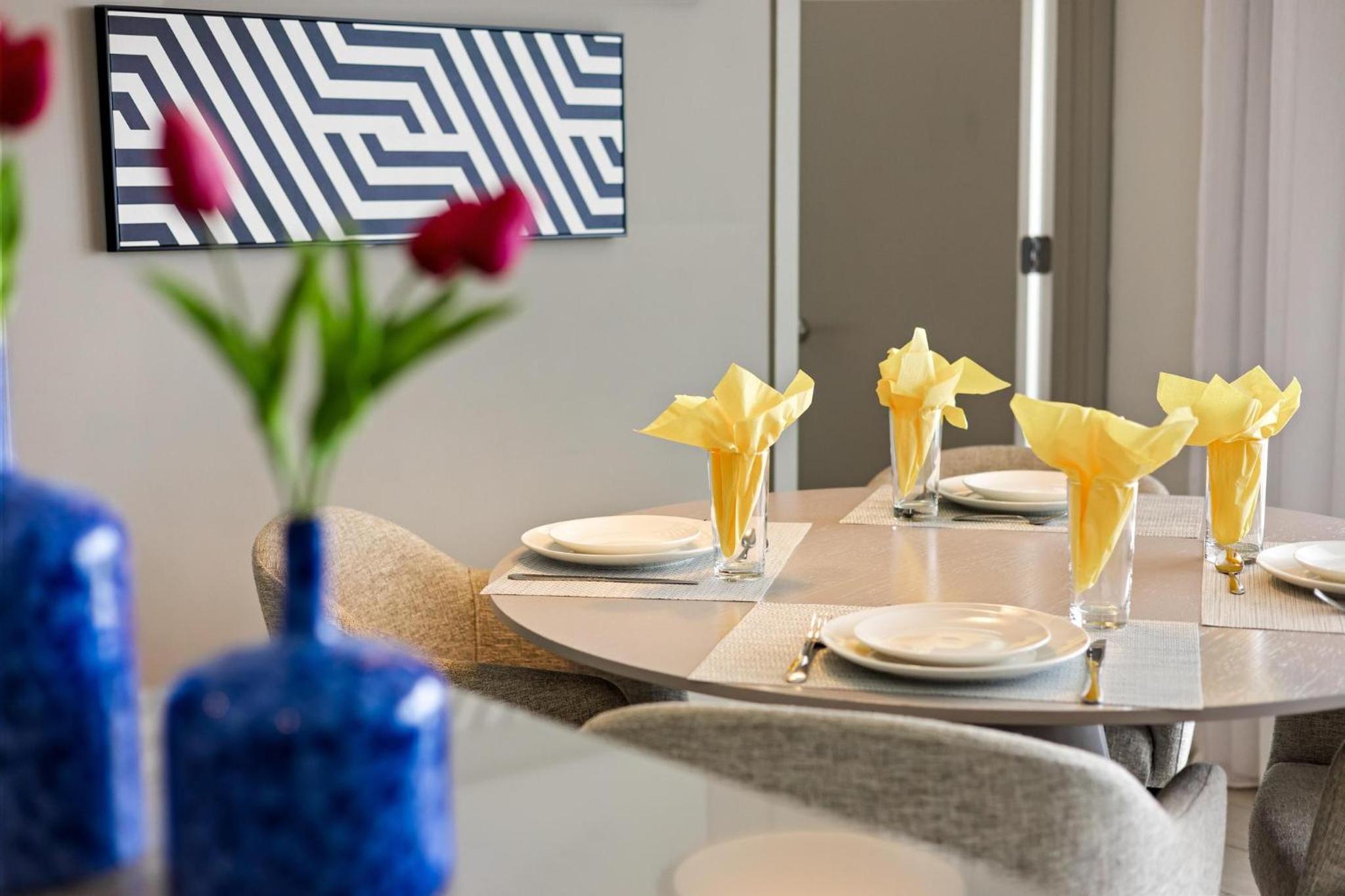 5-BR Retreat Resort & Valet Included 14 Guests