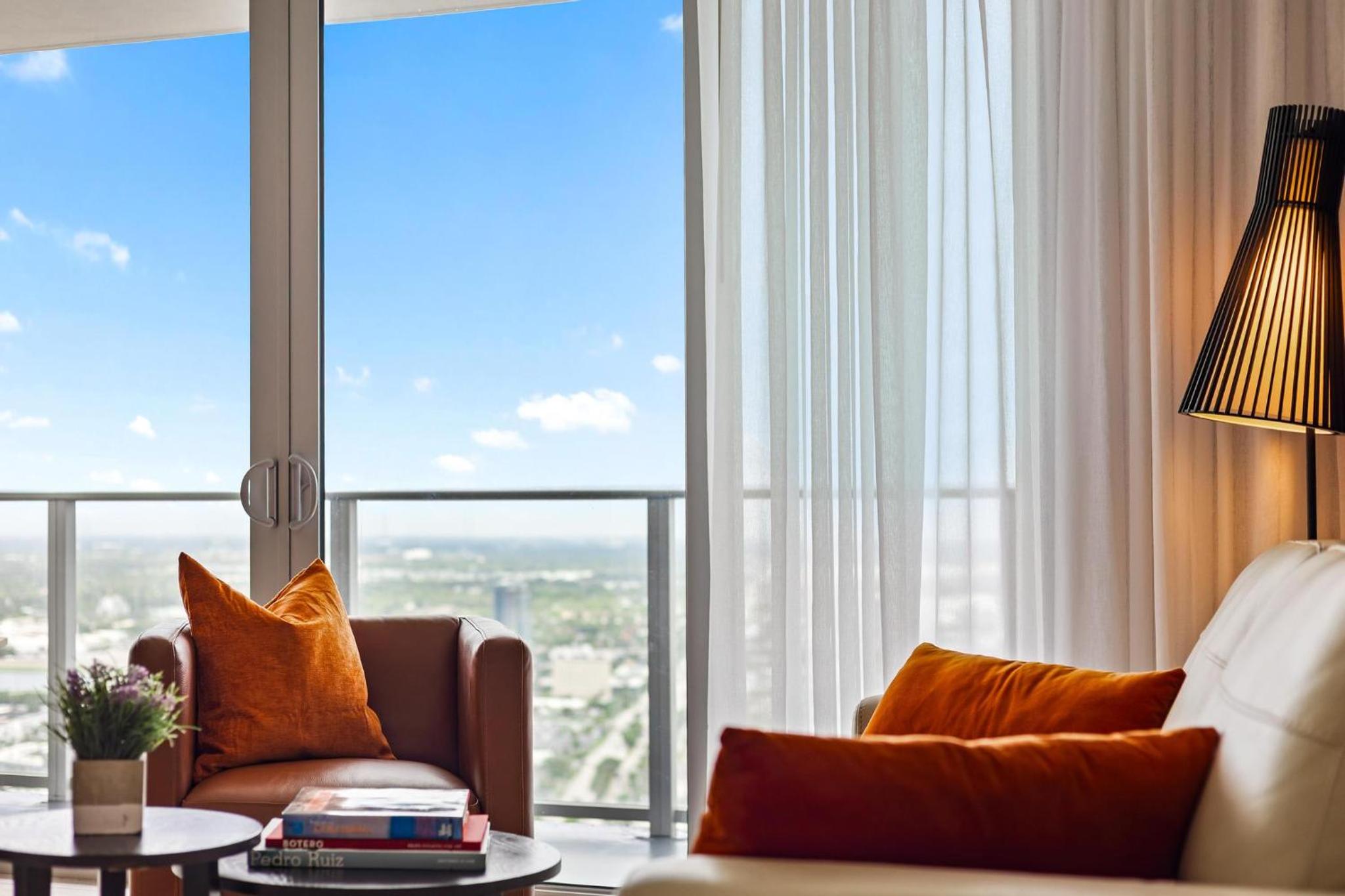 5-BR Retreat Resort & Valet Included 14 Guests