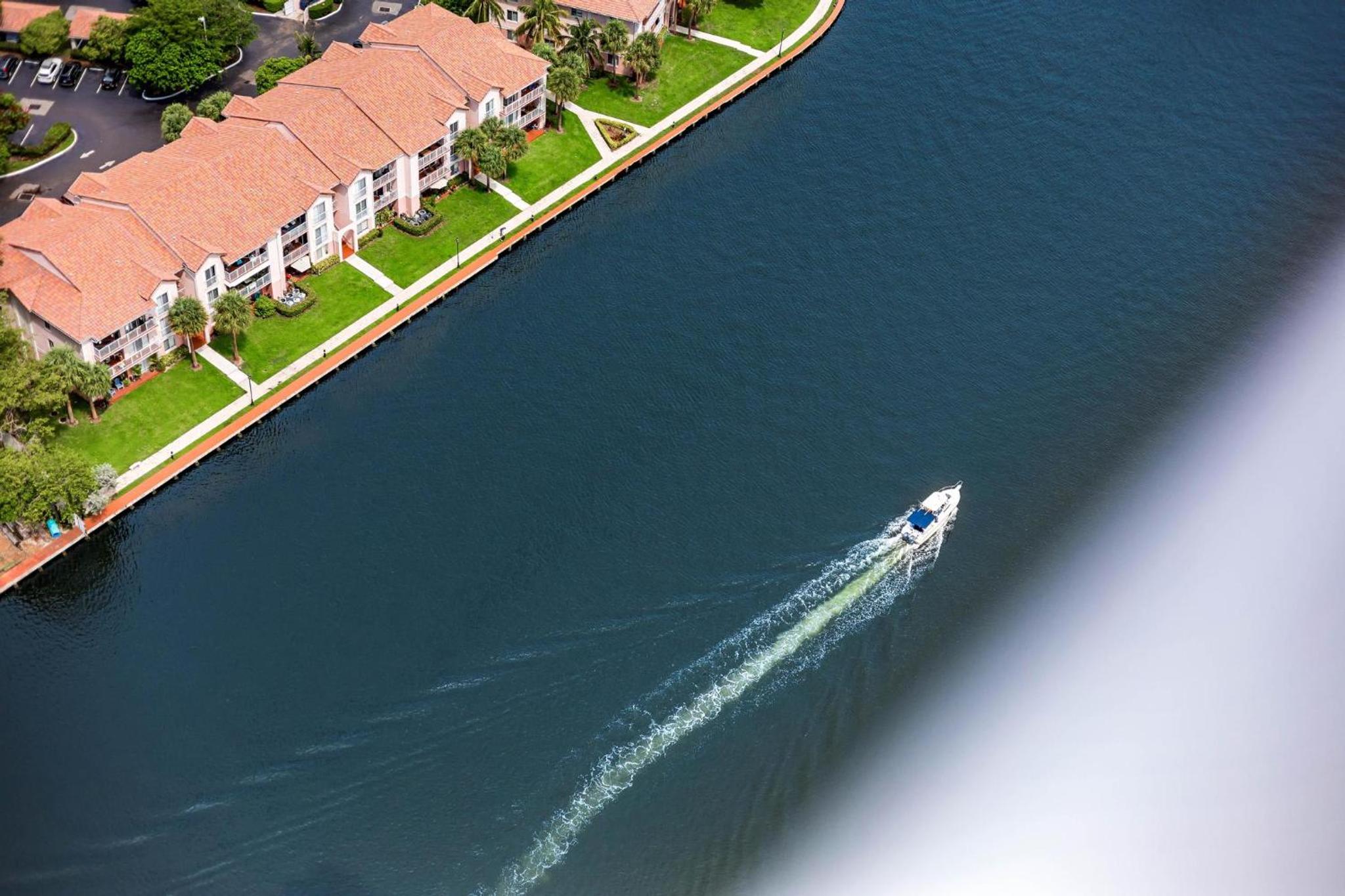 5-BR Retreat Resort & Valet Included 14 Guests