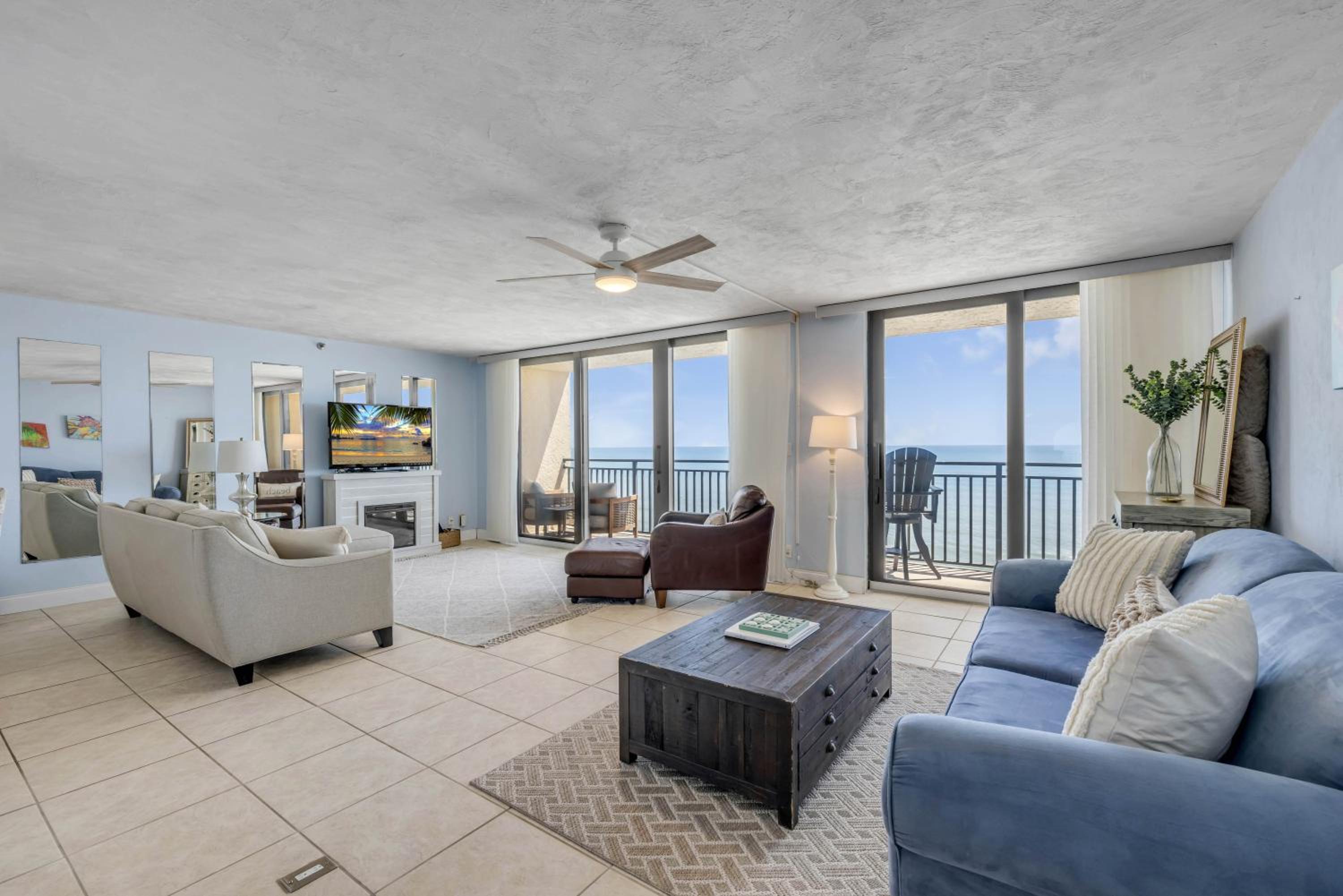 New Listing! Dog-friendly direct oceanfront with private balcony and heated rooftop pool