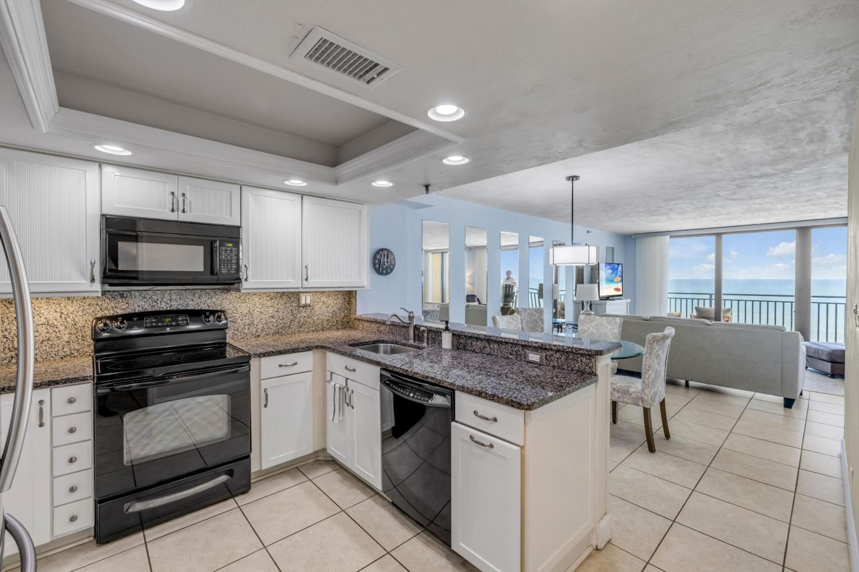 New Listing! Dog-friendly direct oceanfront with private balcony and heated rooftop pool