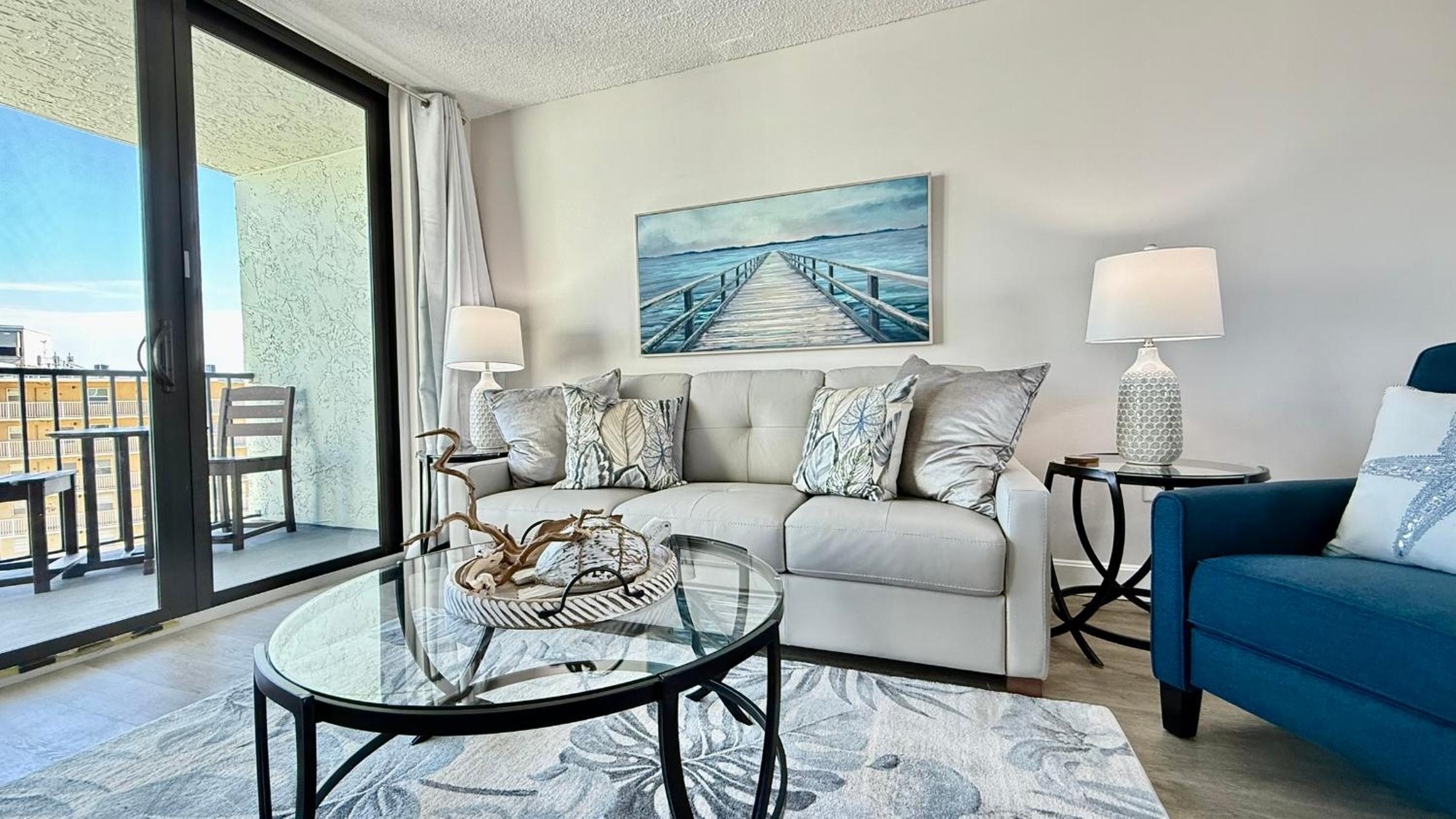 Top-floor ocean view condo with a private balcony and beachfront pool