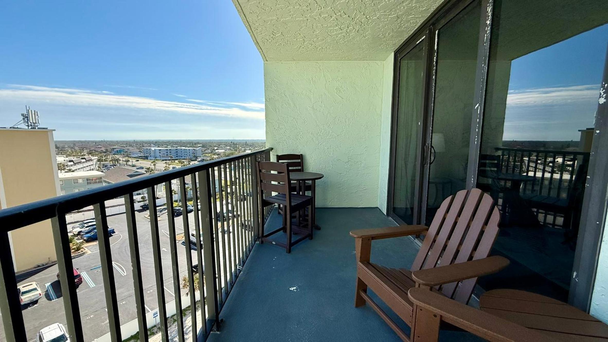 Top-floor ocean view condo with a private balcony and beachfront pool