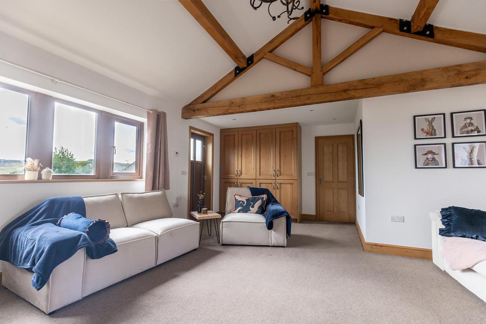 GARDEN FIELD COTTAGE - Spacious Holmbridge Home with Rolling Hill Views