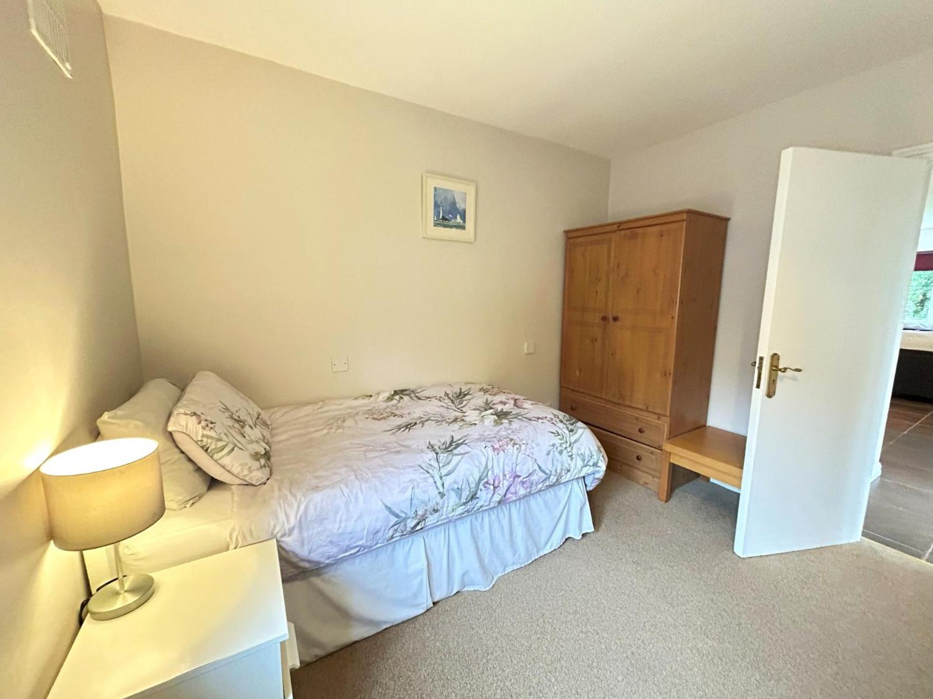 93 Clifden Glen family friendly cottage