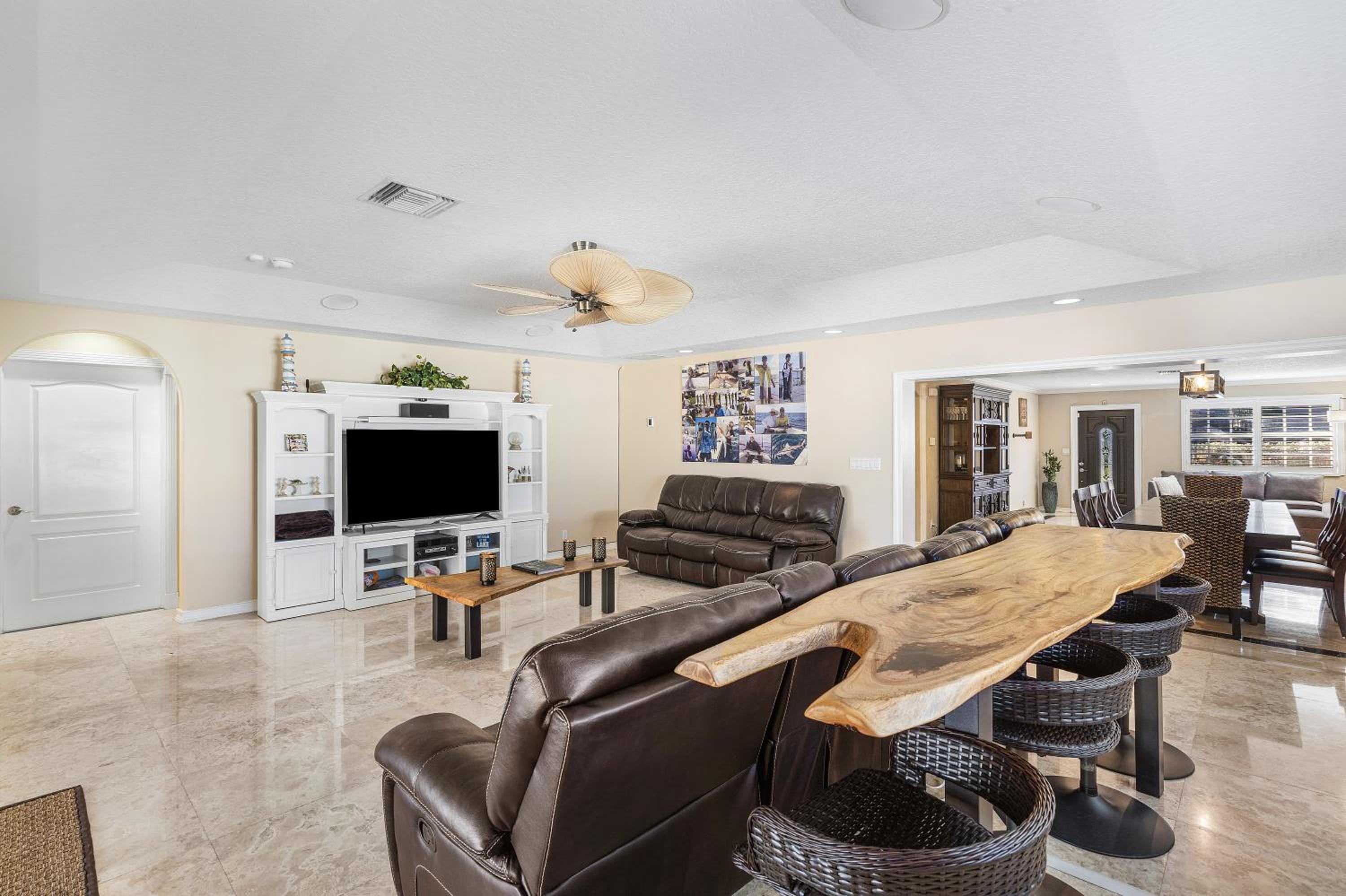 Waterfront Estate - Heated Pool Gym Tiki EV Chrgr Dock