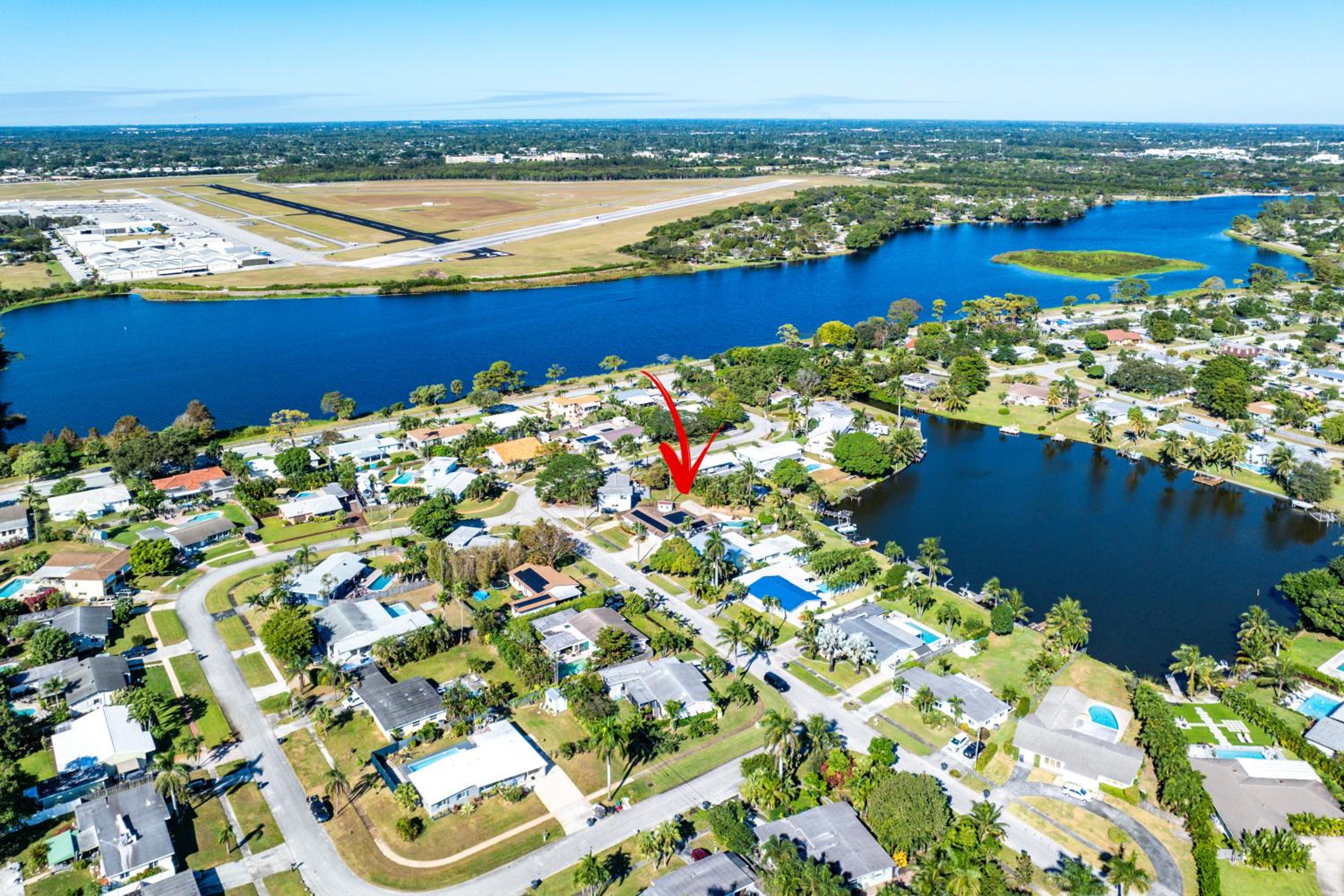Waterfront Estate - Heated Pool Gym Tiki EV Chrgr Dock
