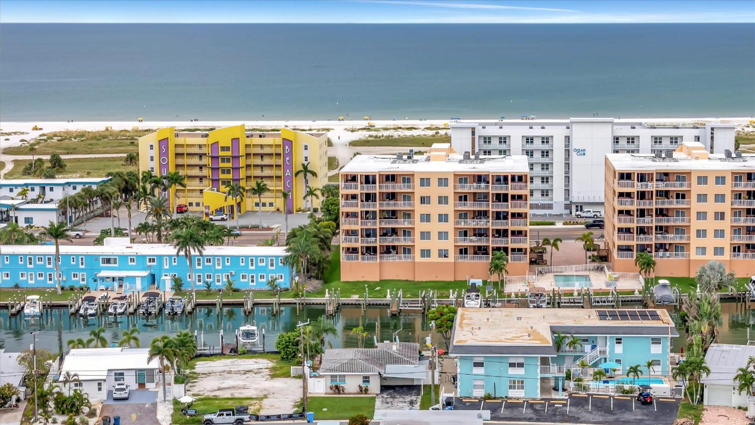 Seashell Suite 2B Pet Friendly Waterfront Dock
