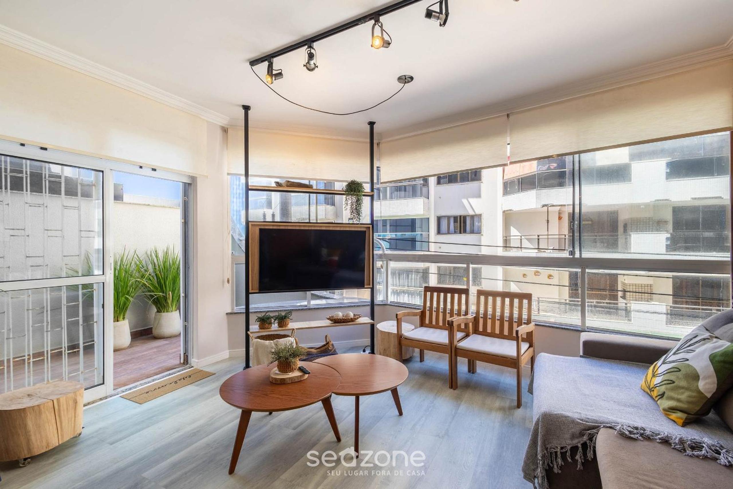 Apt with balcony and BBQ 30m from the sea RDM0101