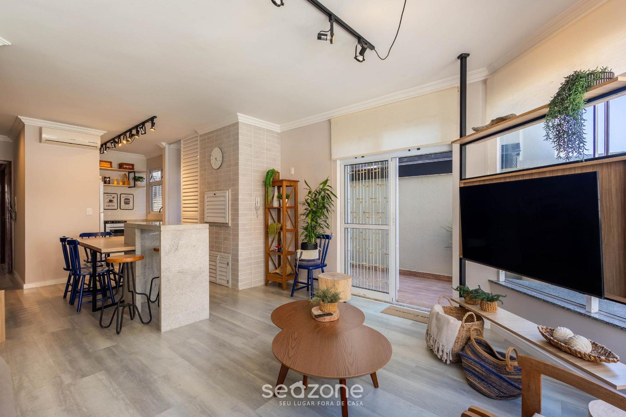 Apt with balcony and BBQ 30m from the sea RDM0101