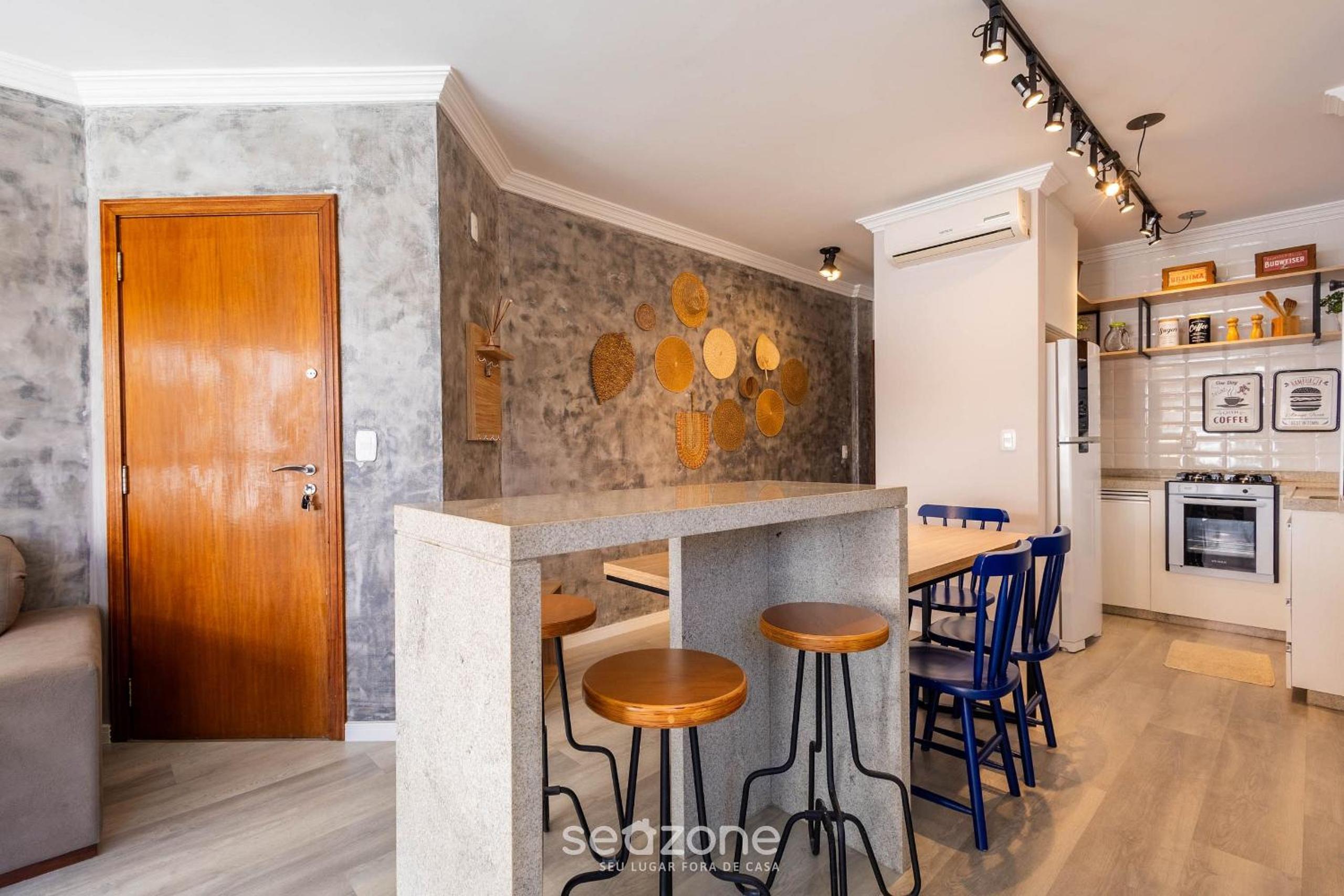 Apt with balcony and BBQ 30m from the sea RDM0101