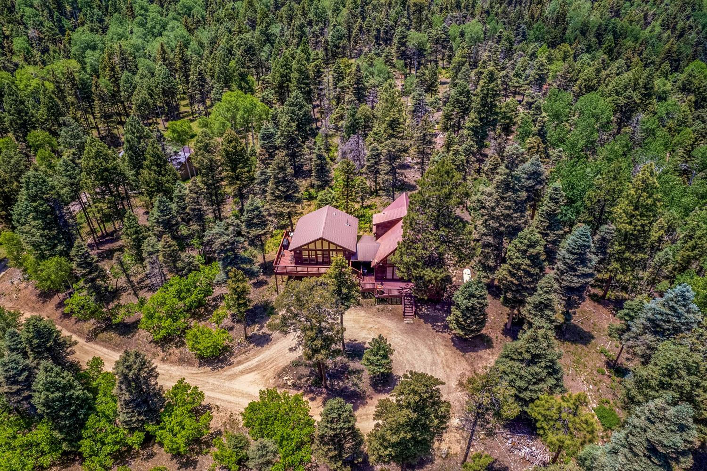 Mtn-View Deck Cabin Getaway in Angel Fire