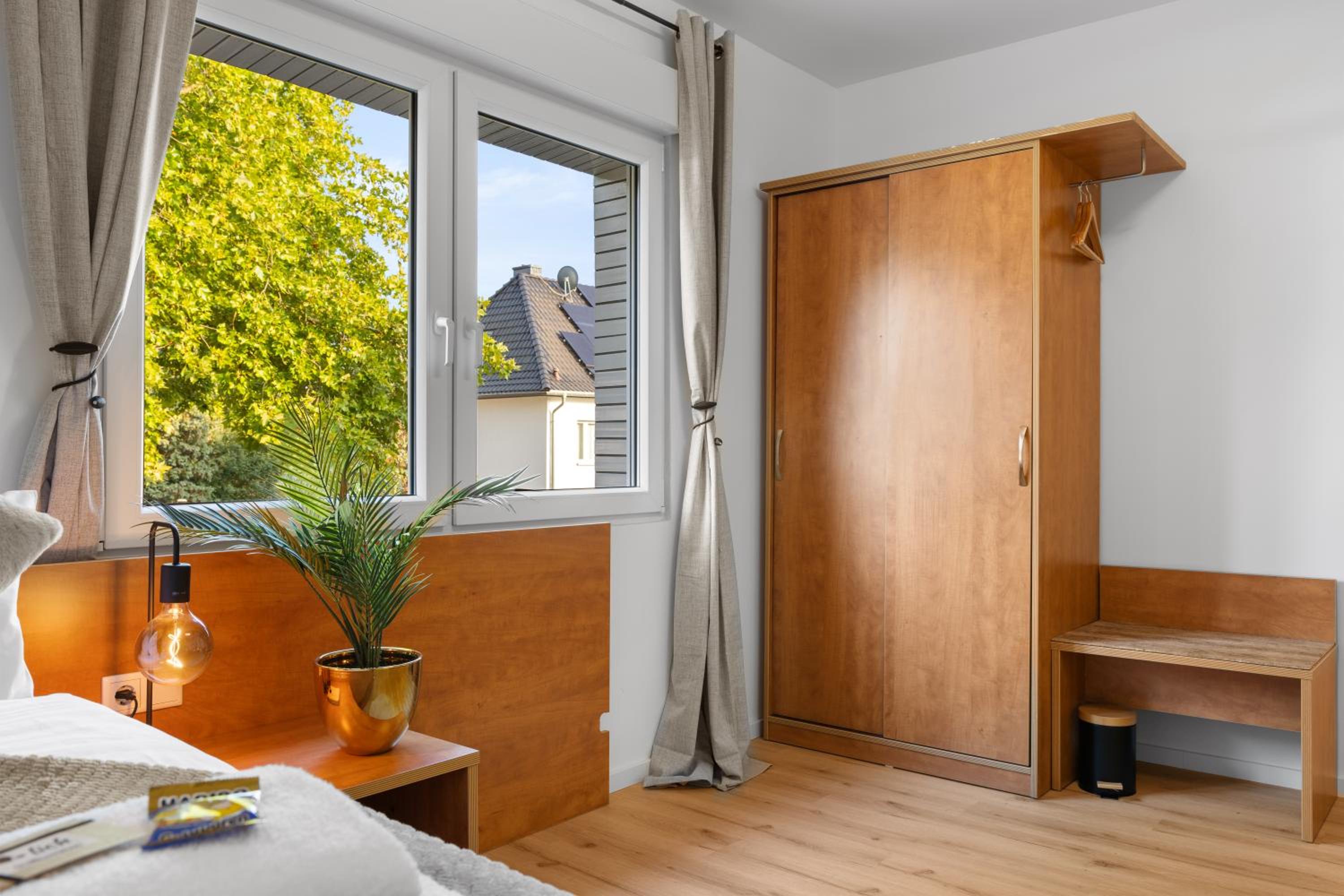 Svyvo Apartments Brühl - Parking Kitchen Balcony