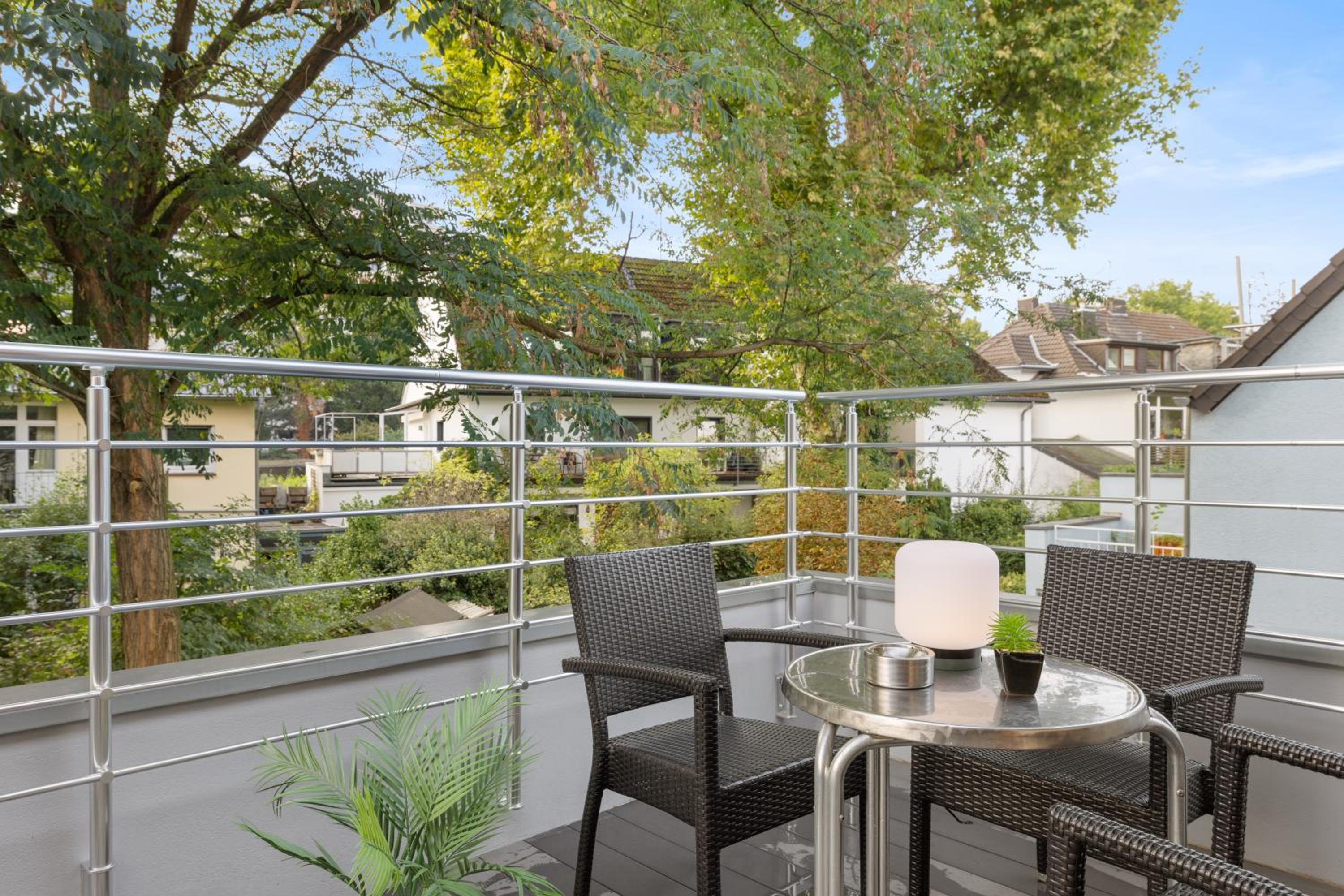 Svyvo Apartments Brühl - Parking Kitchen Balcony