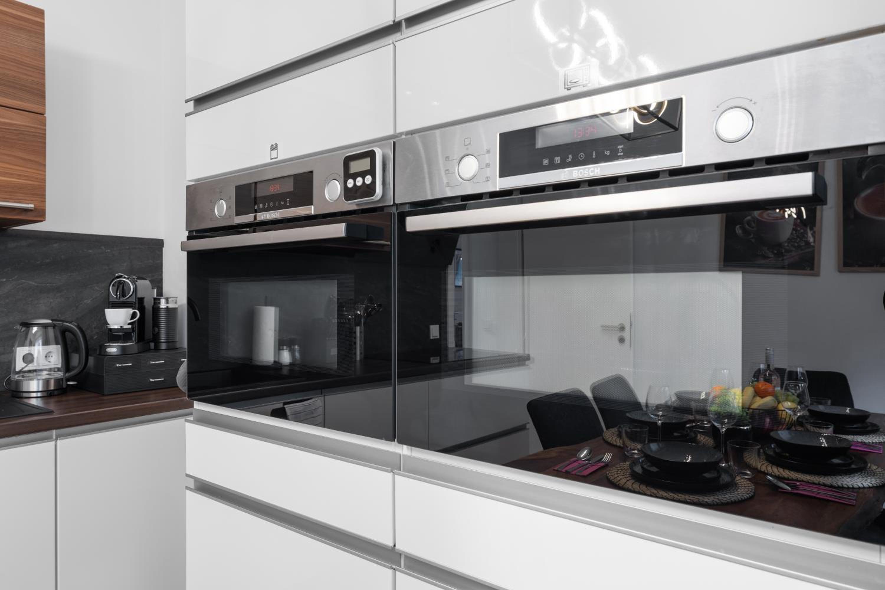 Svyvo Apartments Brühl - Parking Kitchen Balcony