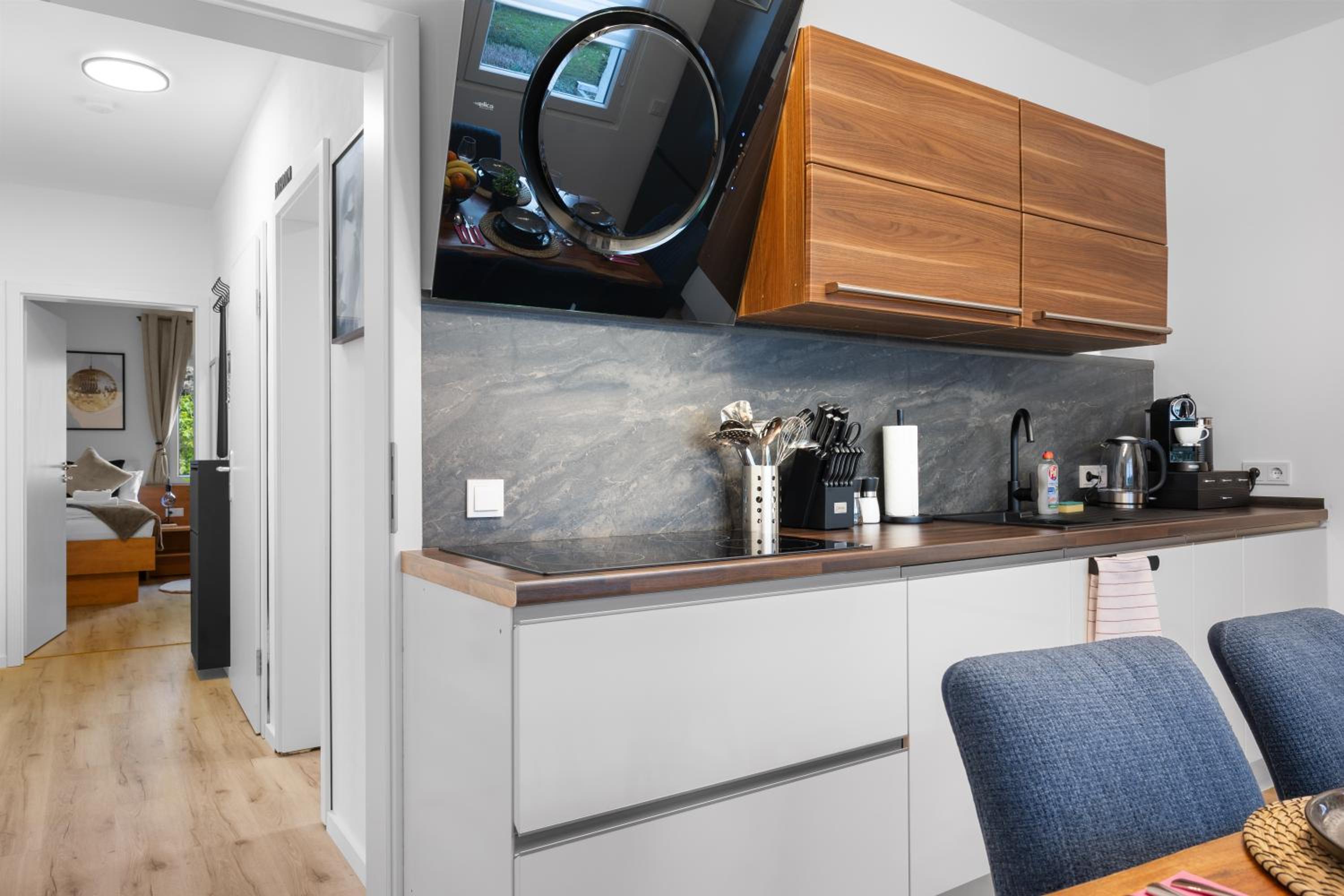 Svyvo Apartments Brühl - Parking Kitchen Balcony