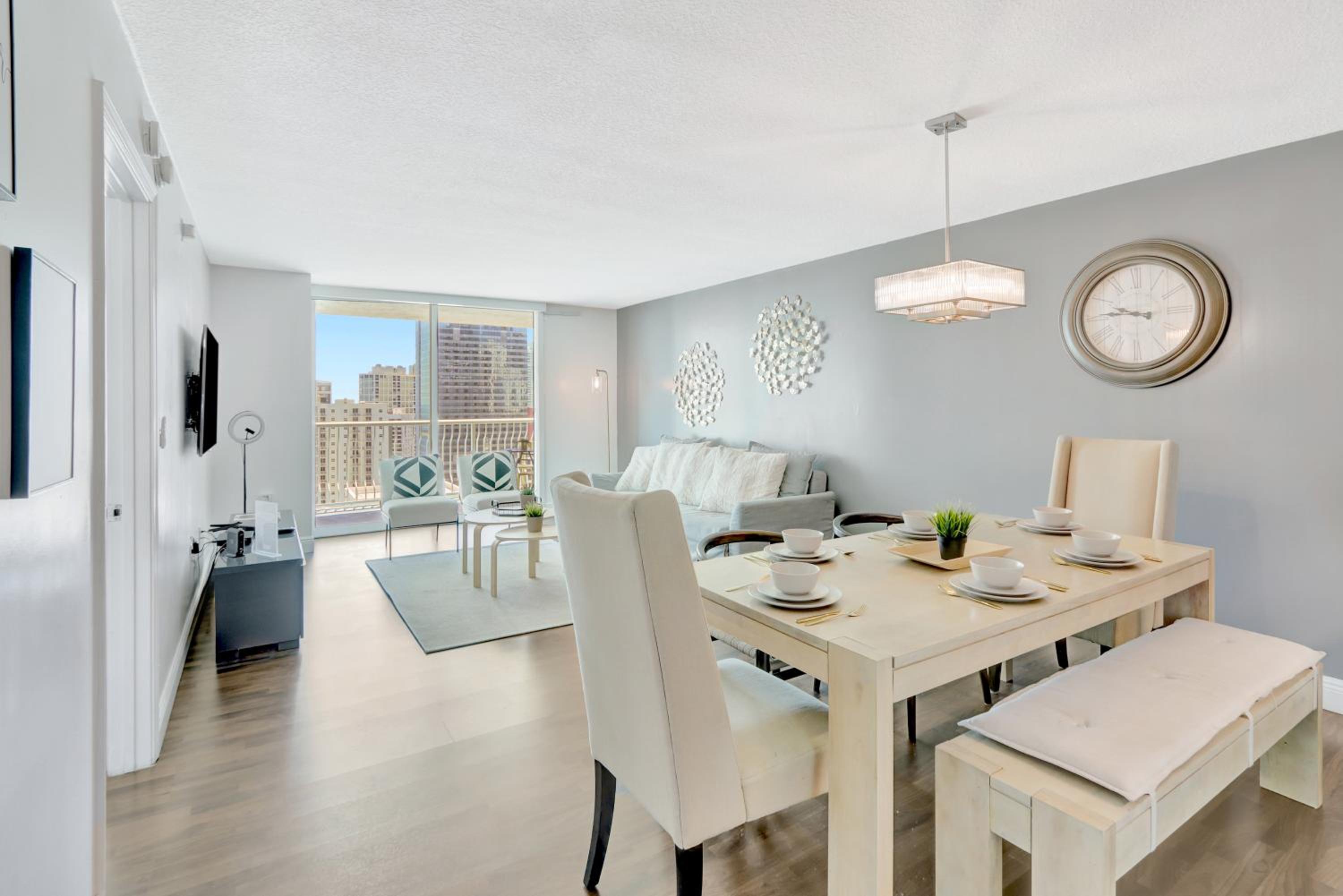 The Bay Suites - Brickell