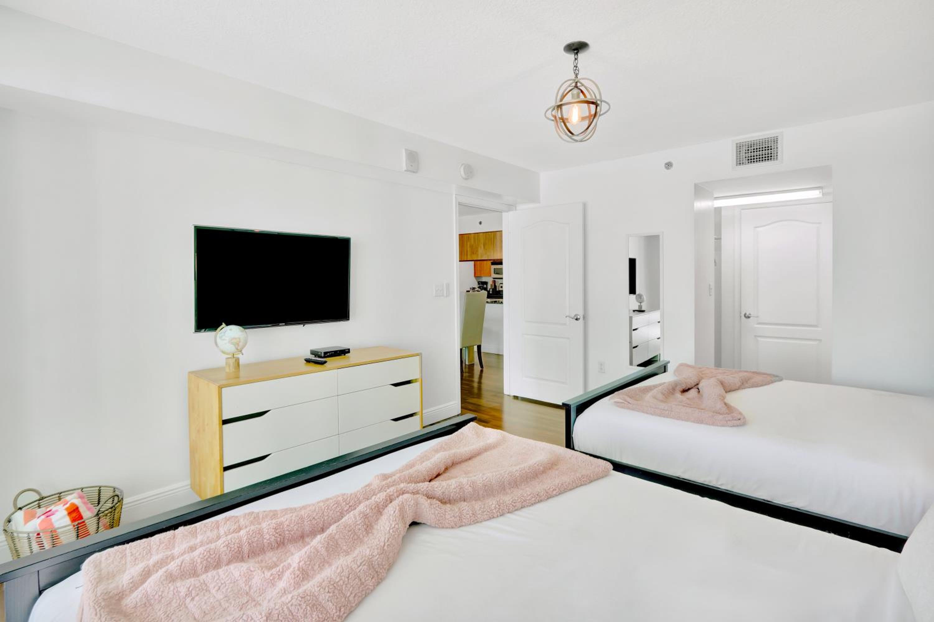 The Bay Suites - Brickell
