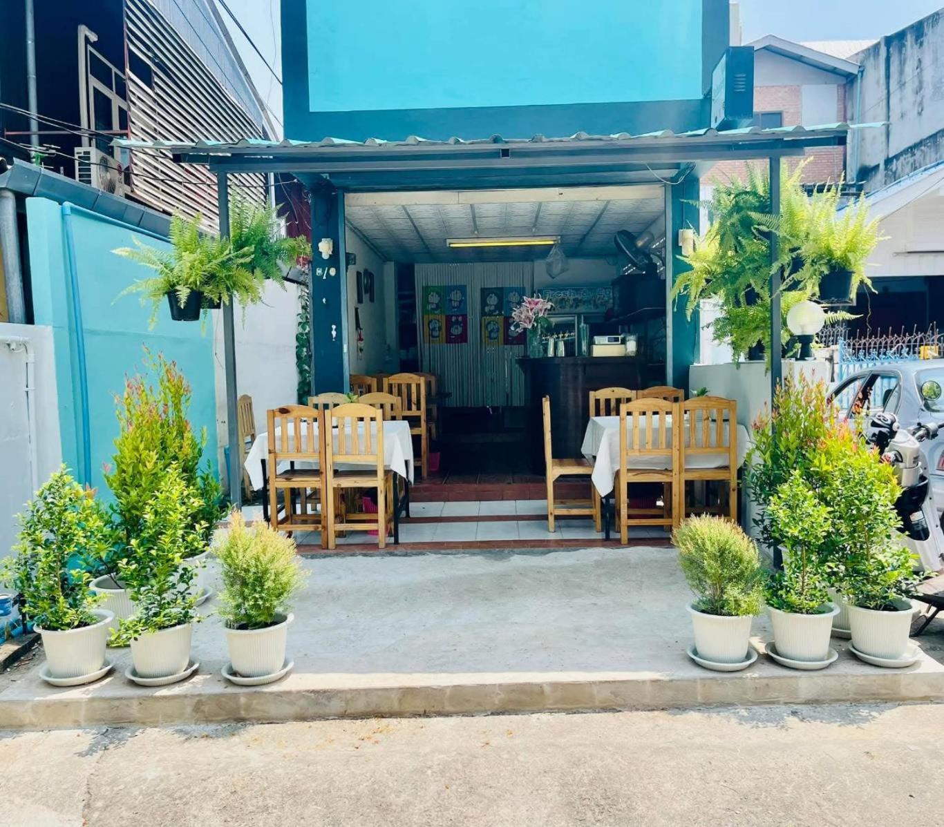 Ochatee Hostel