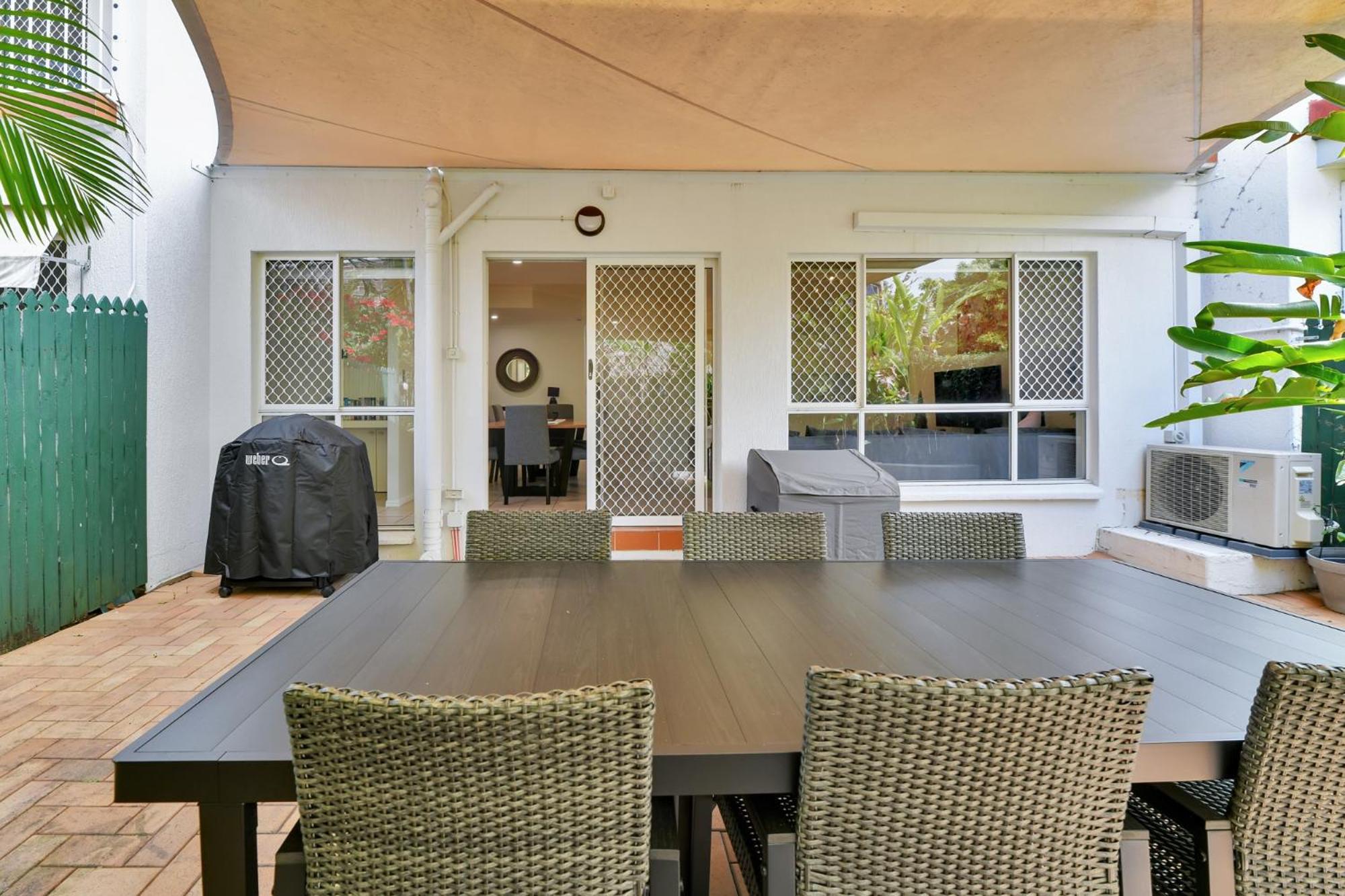 Tranquil 3-Bed Unit with Lush Garden Views