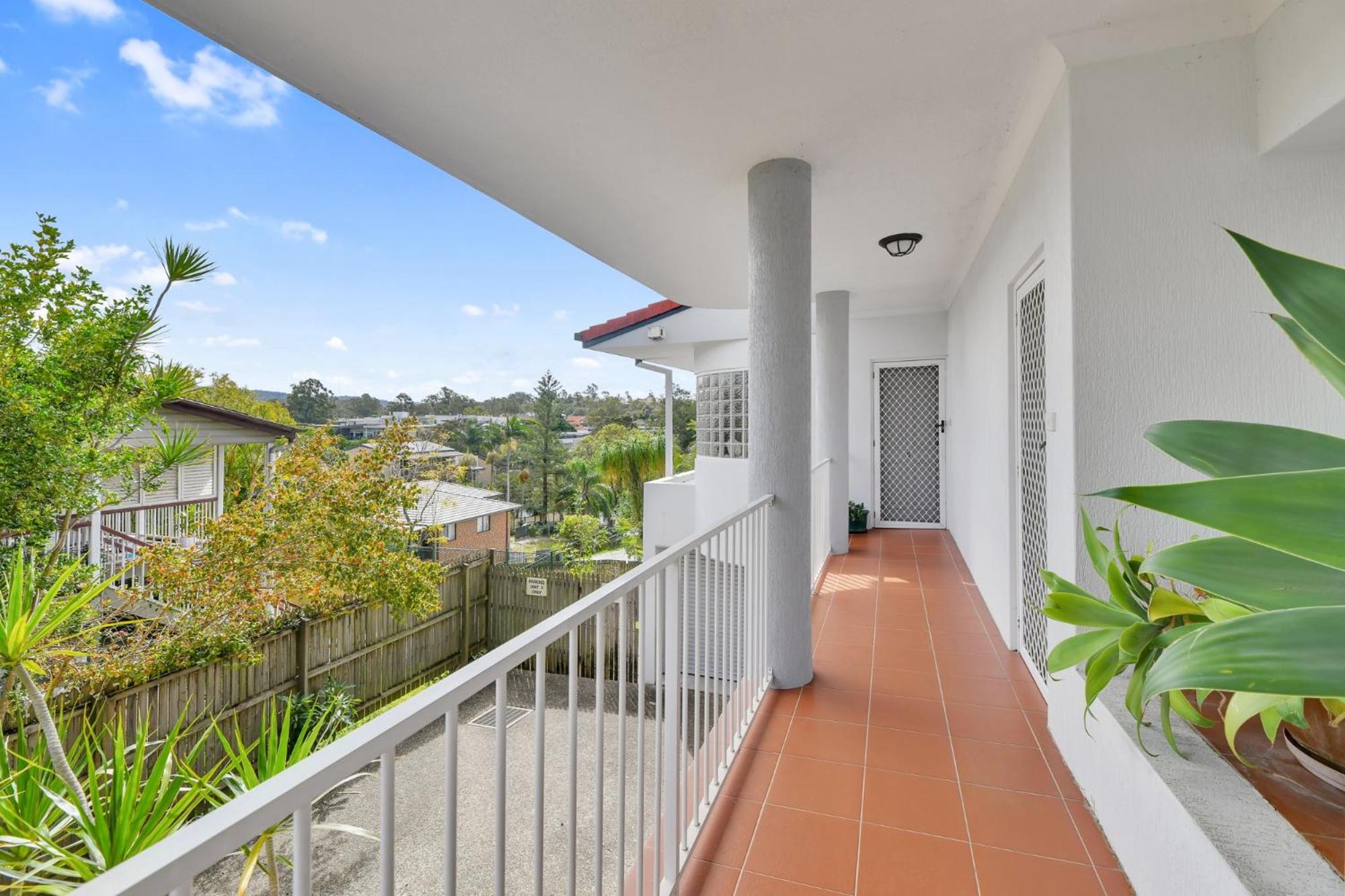 Tranquil 3-Bed Unit with Lush Garden Views
