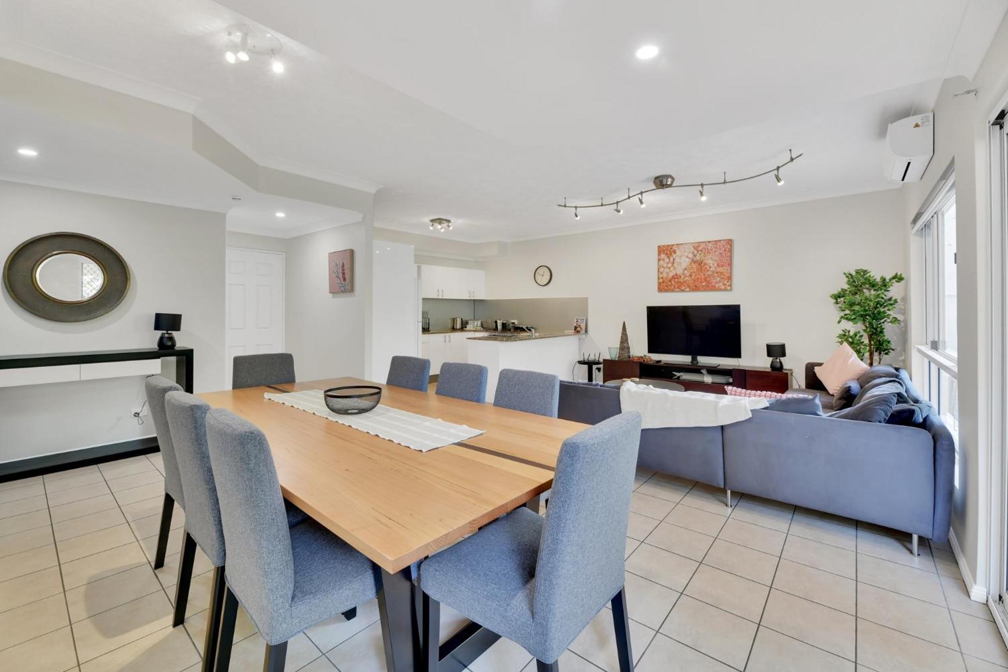 Tranquil 3-Bed Unit with Lush Garden Views