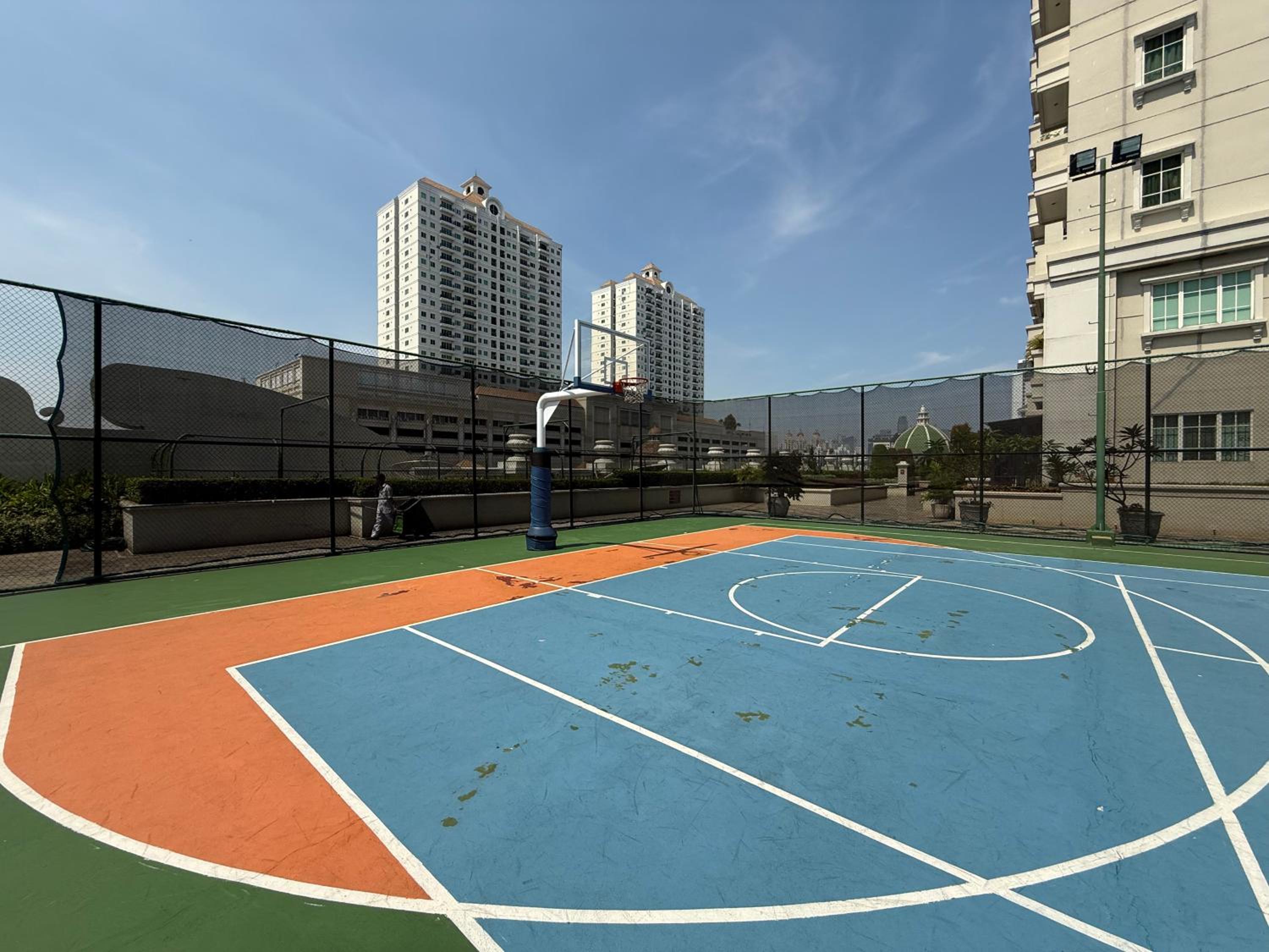 2 Bedroom apartment at Senayan