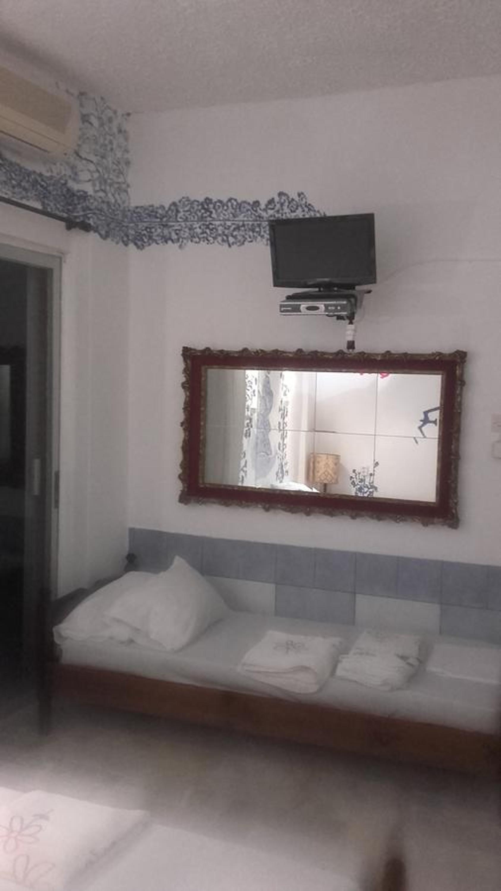 Theoxenia