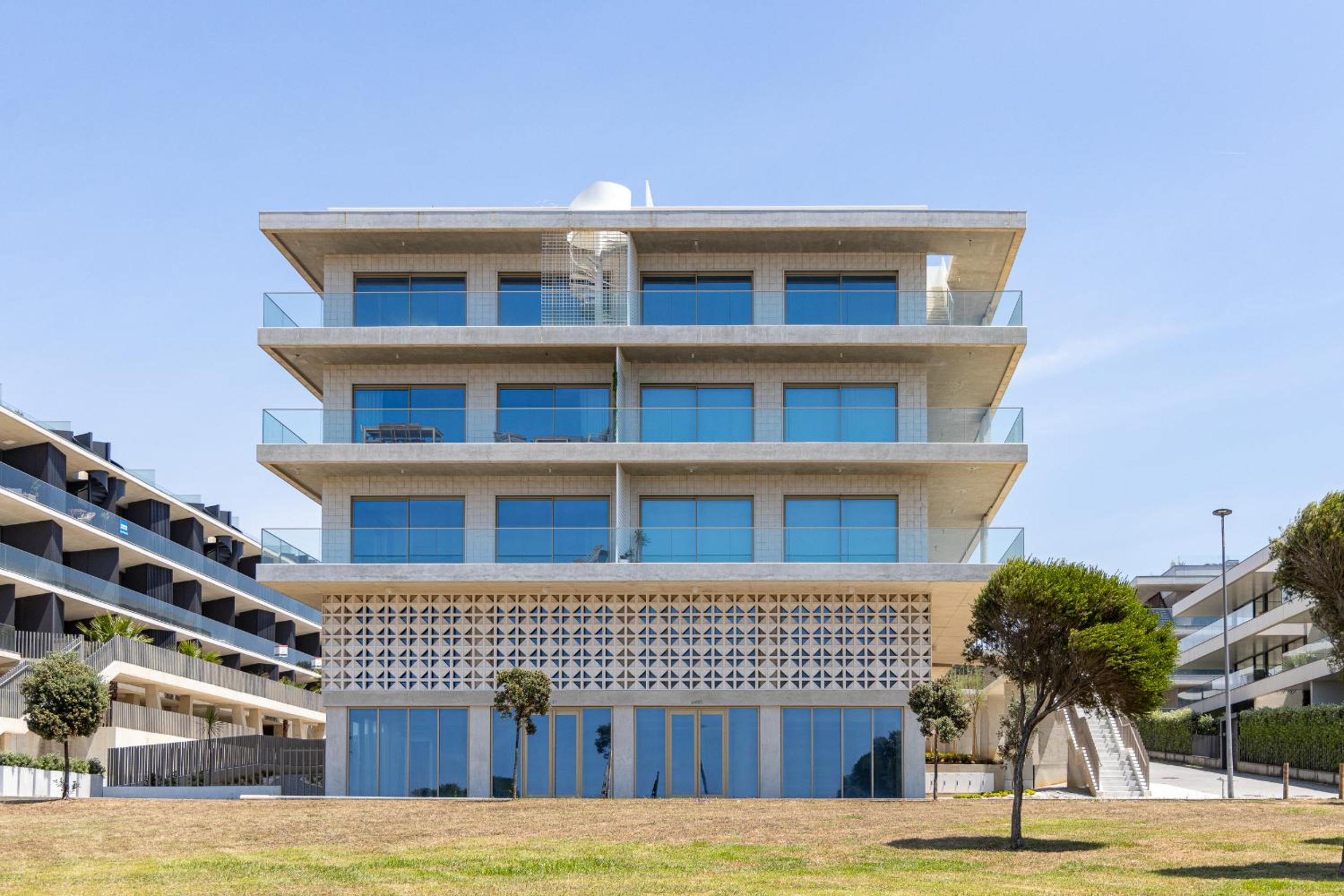 Ocean Living by MP