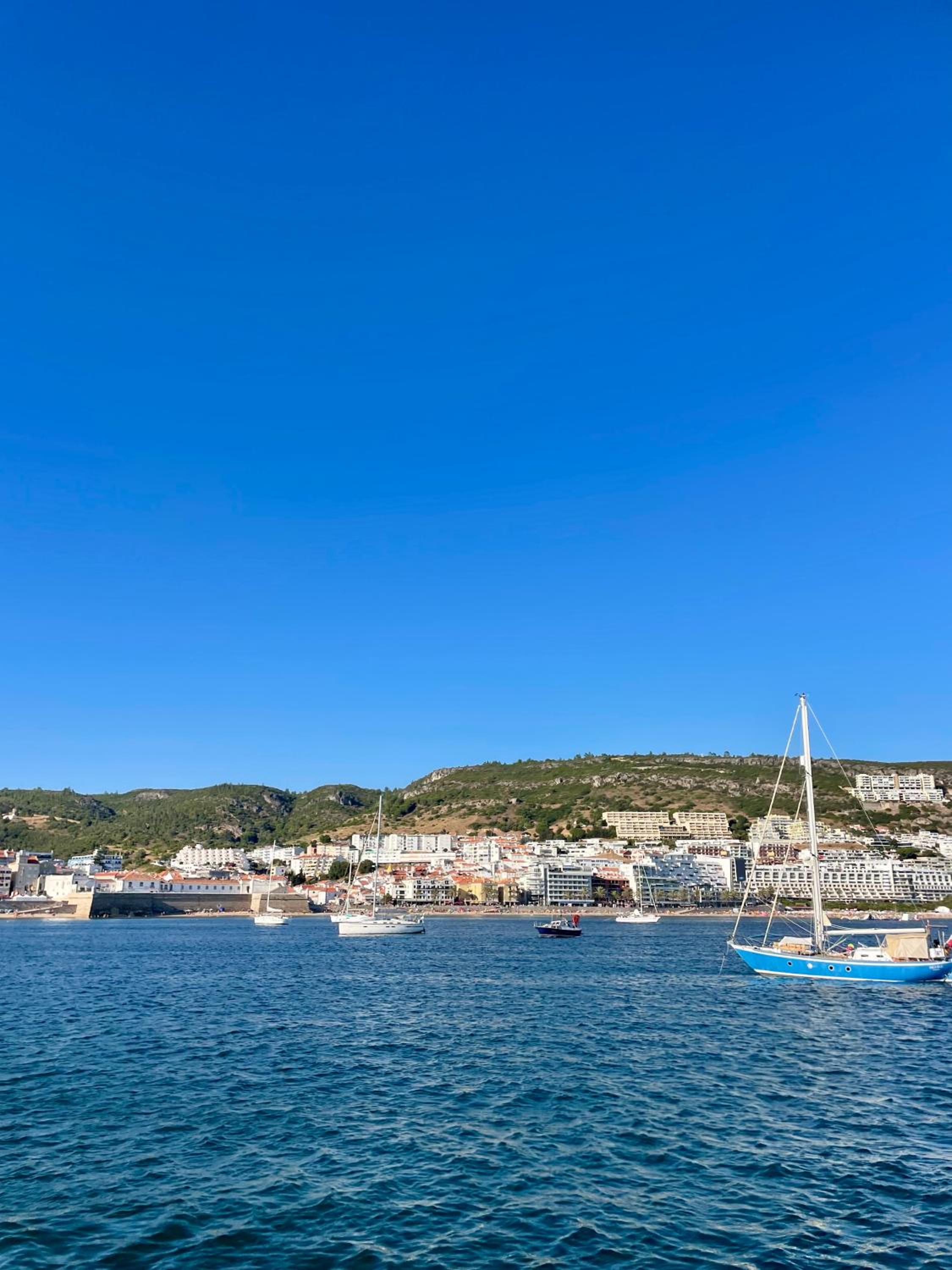 Sesimbra Luxury Villa- Pool, garden, total privacy